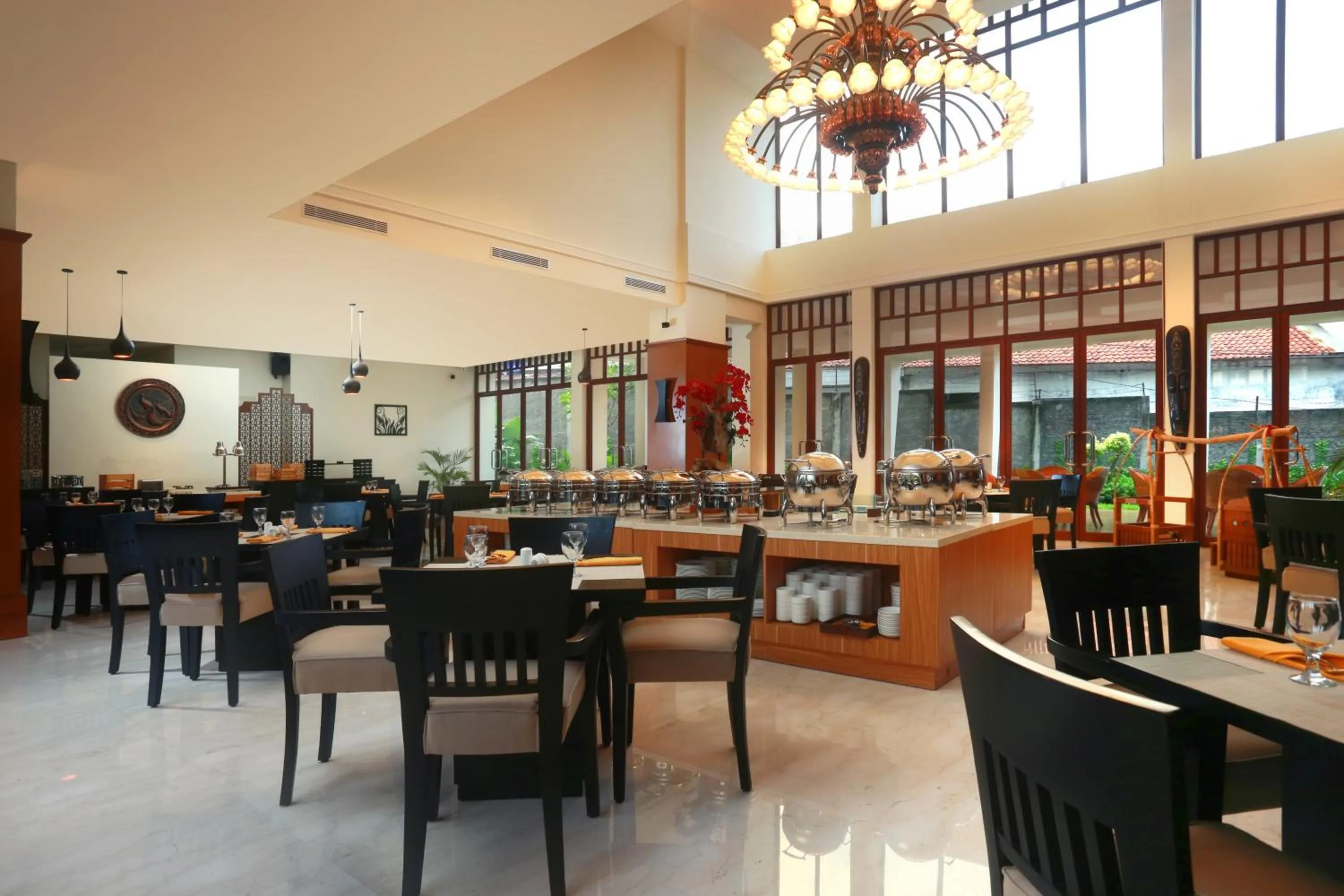 Restaurant/places to eat in Wimarion Hotel Semarang