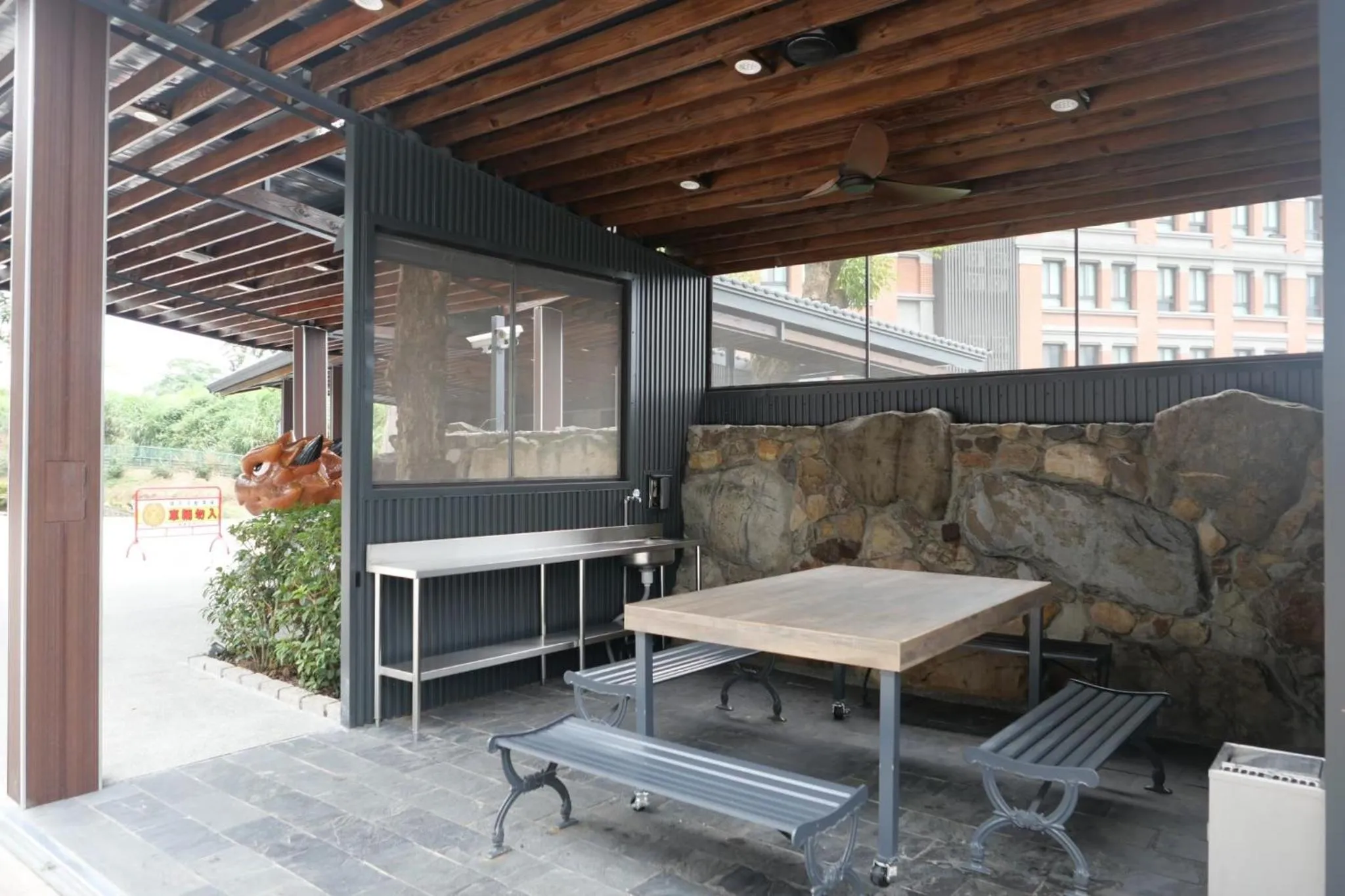 BBQ facilities in Fantasy Palace