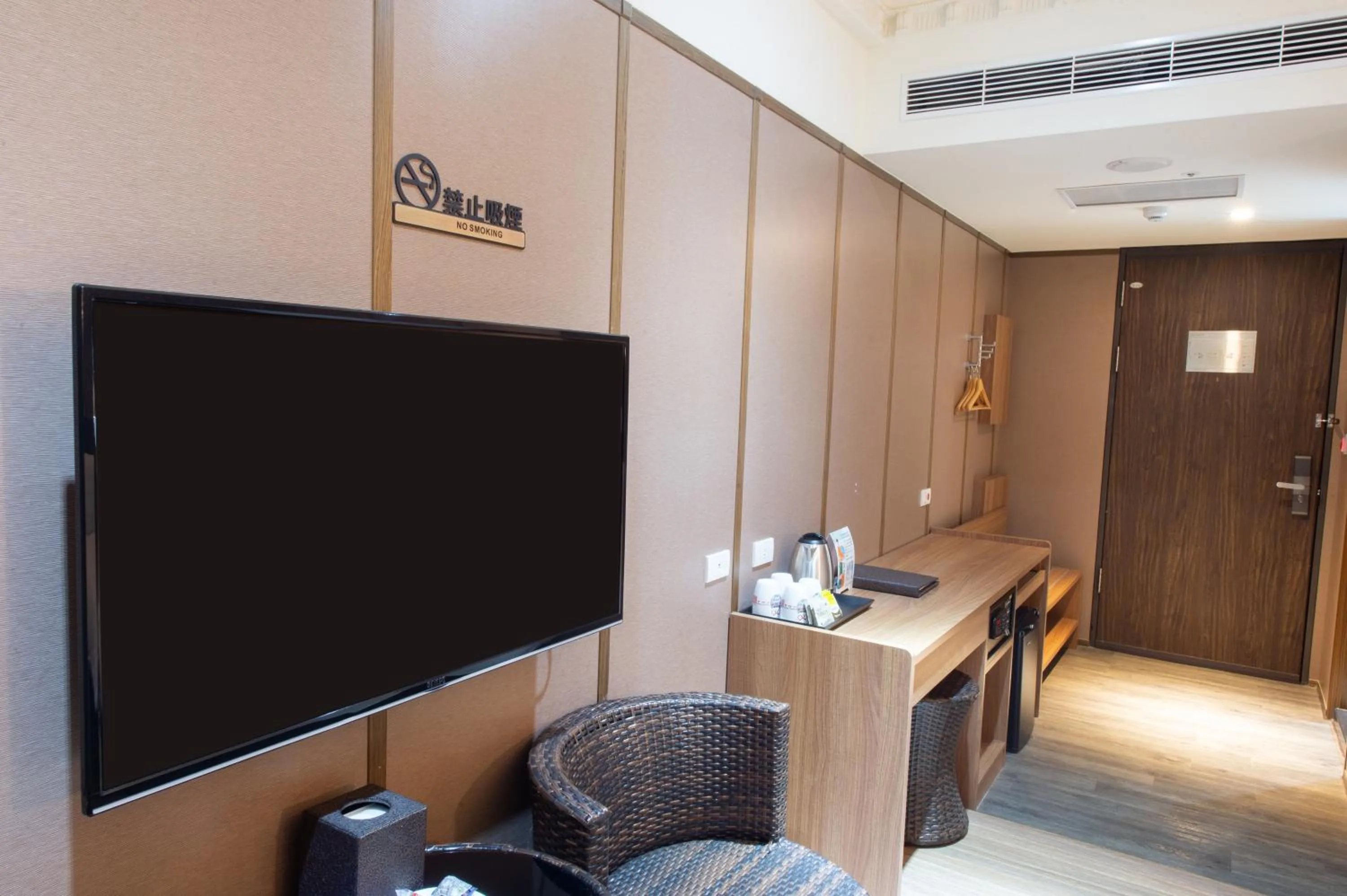 Area and facilities in Fantasy Palace