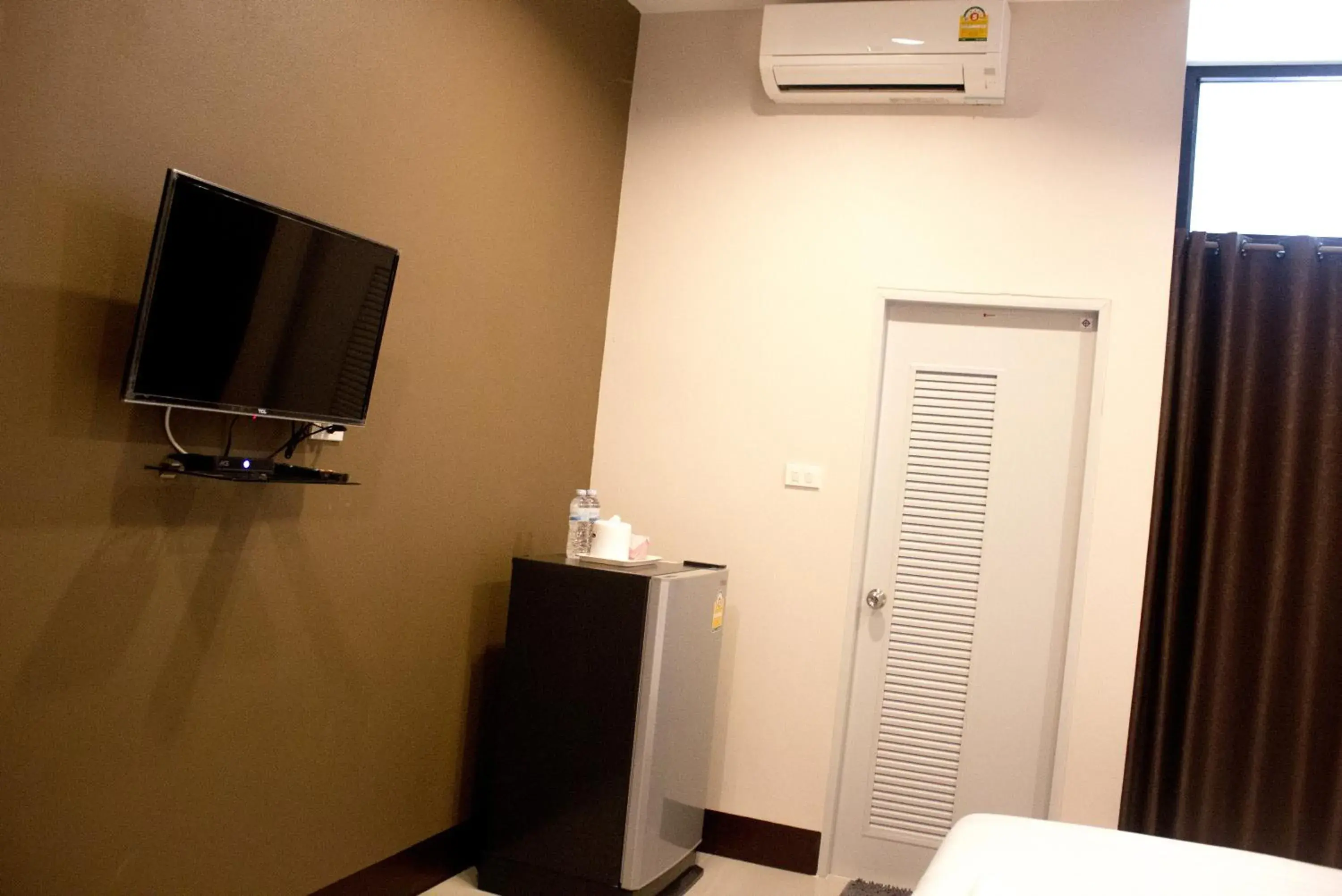 Standard Double Room in Naiya Place Standard Double Room in Naiya Place