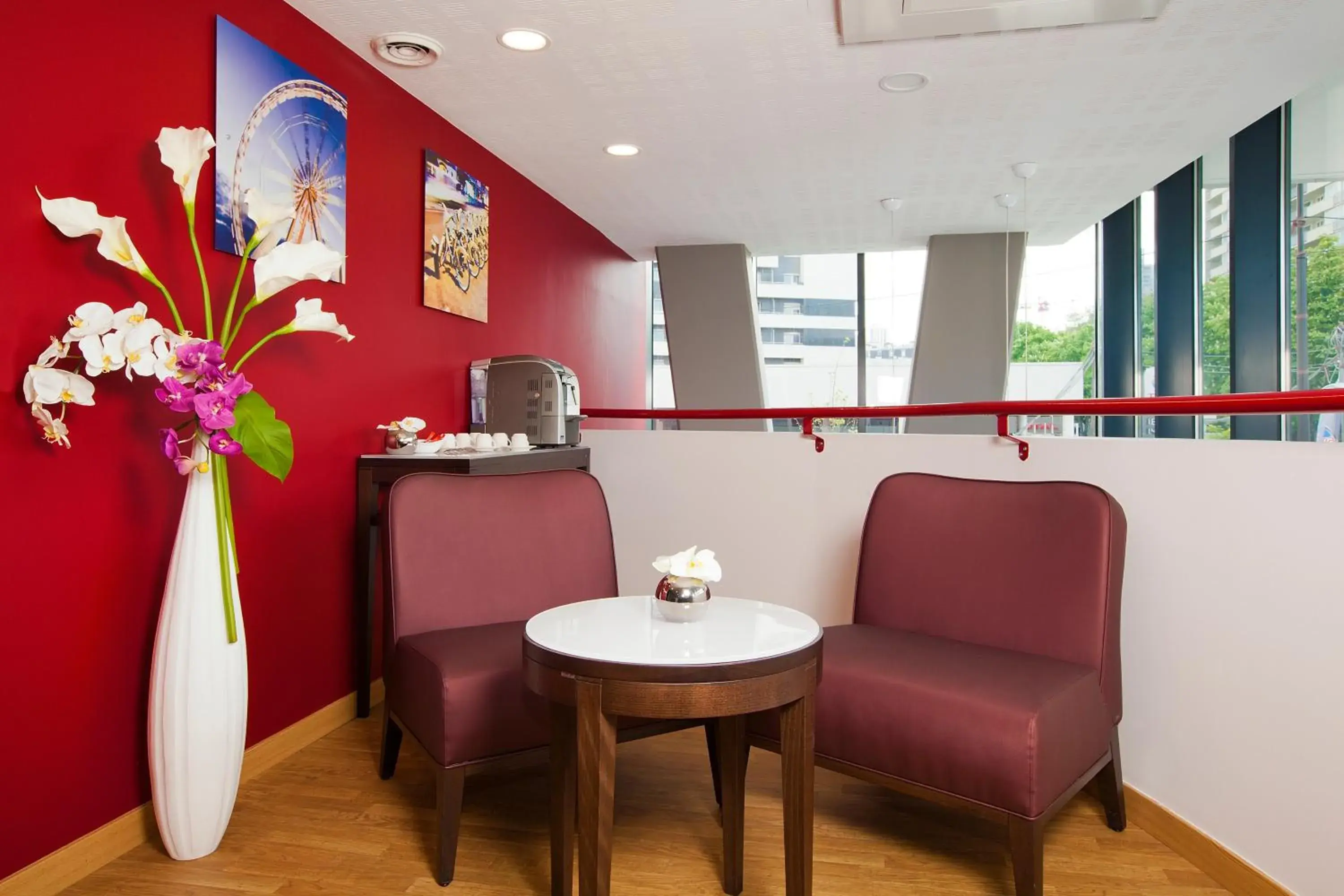 Lobby or reception in Residhome Paris Rosa Parks Lobby or reception in Residhome Paris Rosa Parks