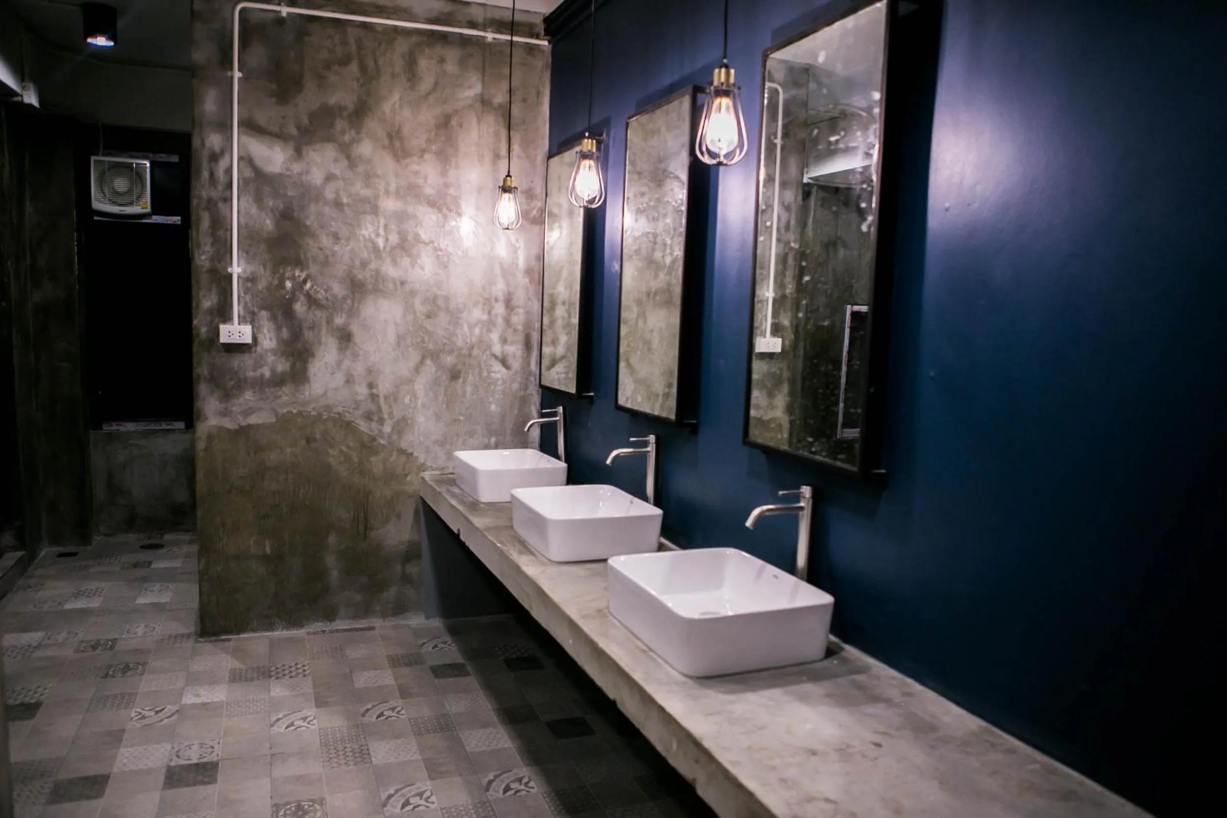 Bathroom in Silom Space Hostel