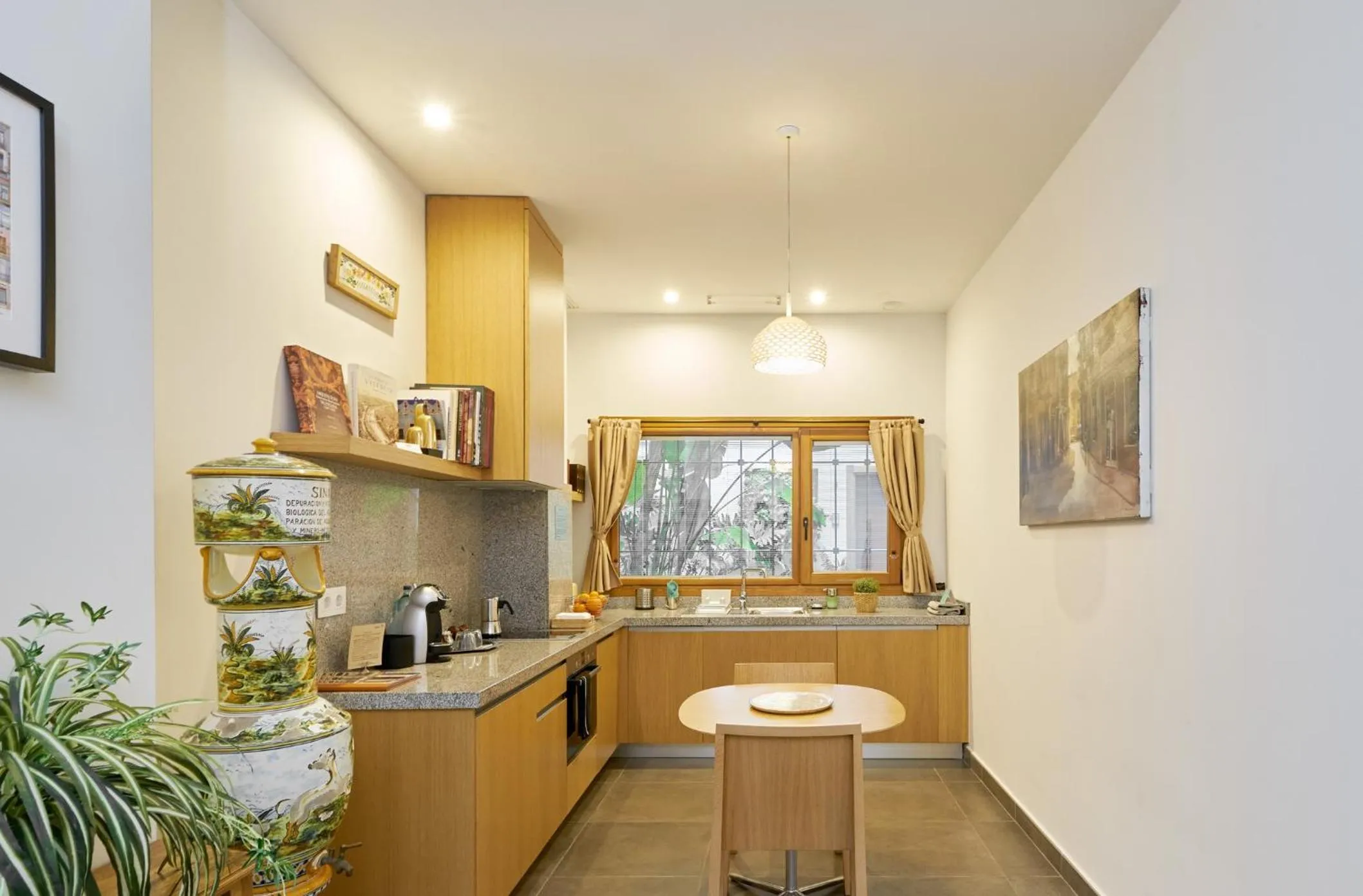 kitchen in Barracart Apartments