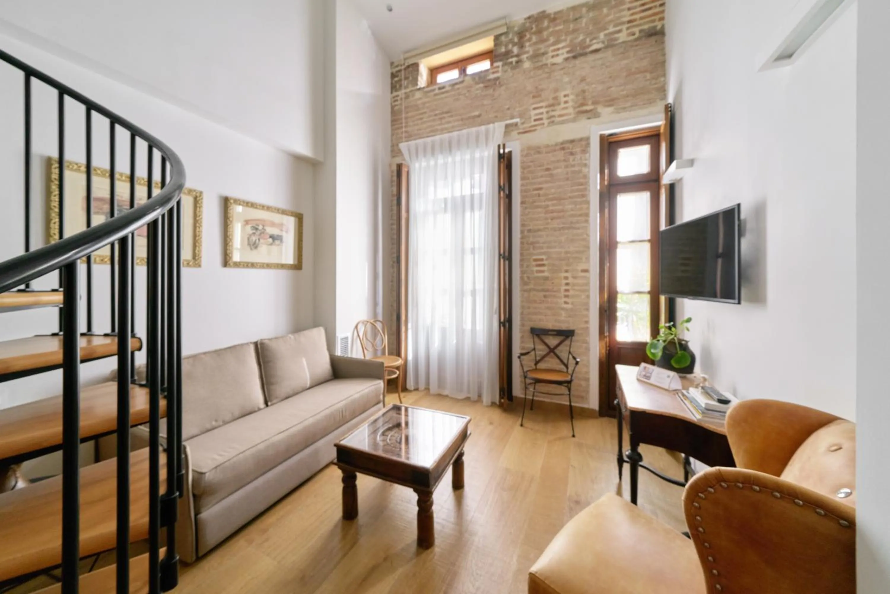 Living room in Barracart Apartments