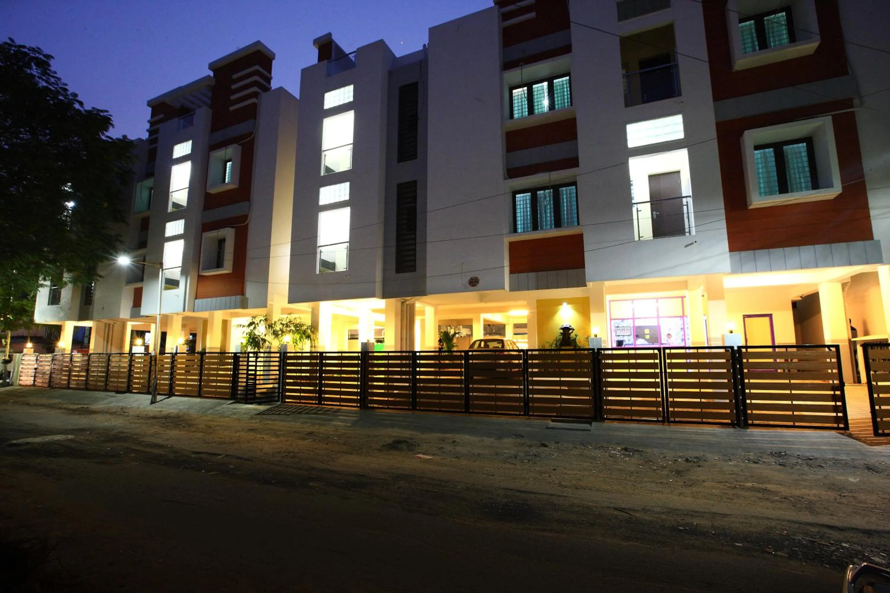 Facade/entrance in Sreedevi Residency