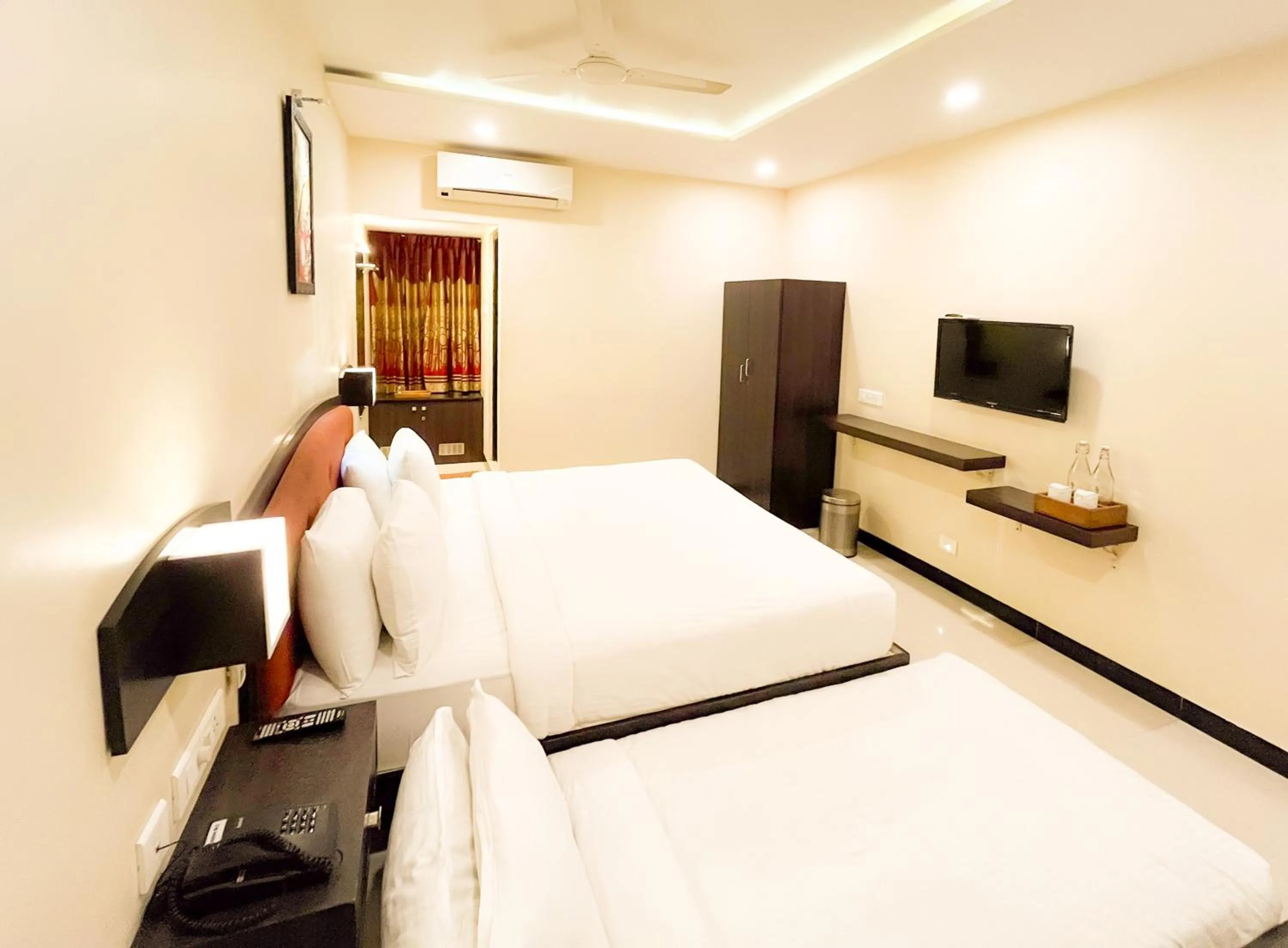 Bed in Shree Residency