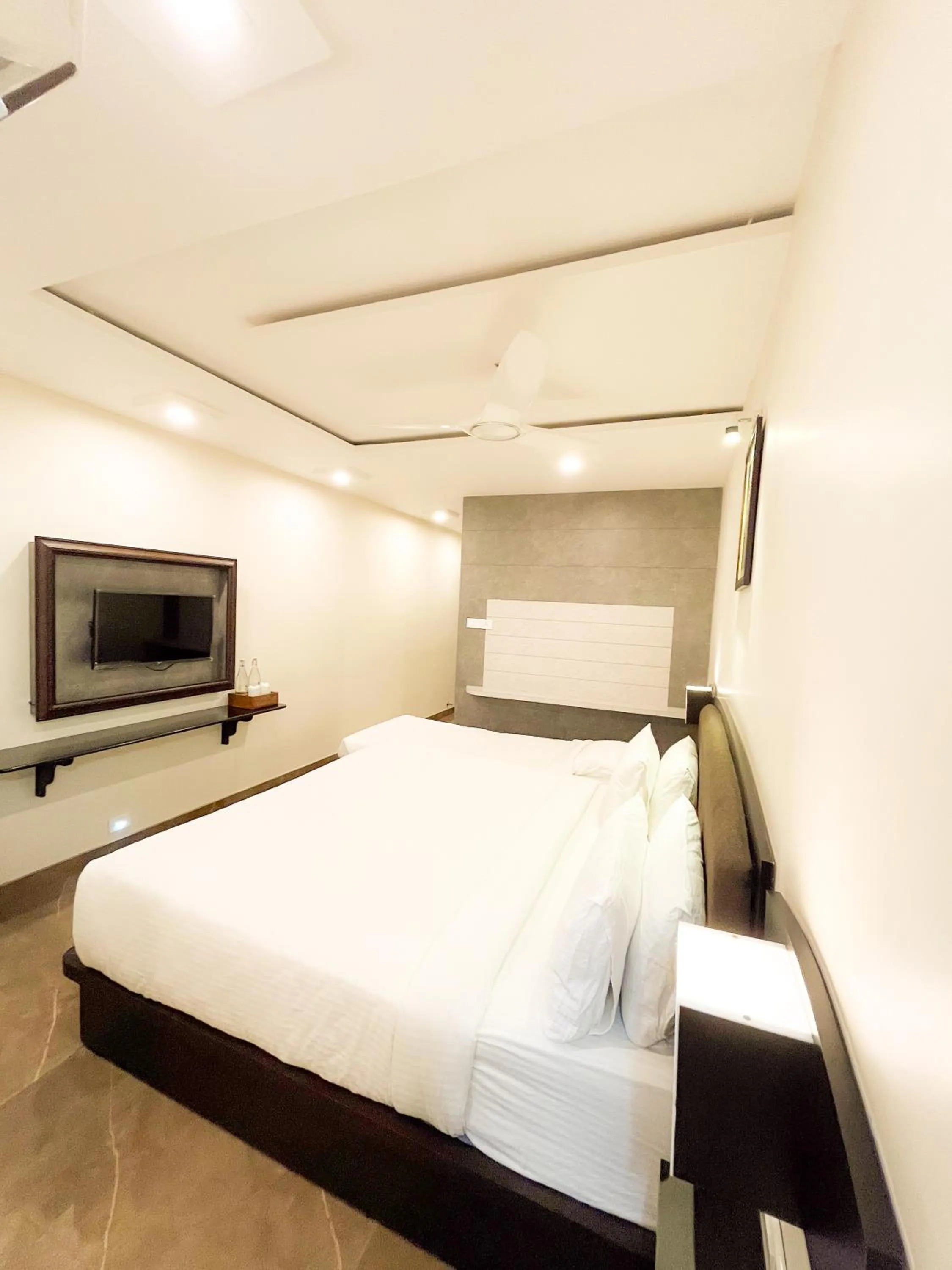 Bed in Shree Residency