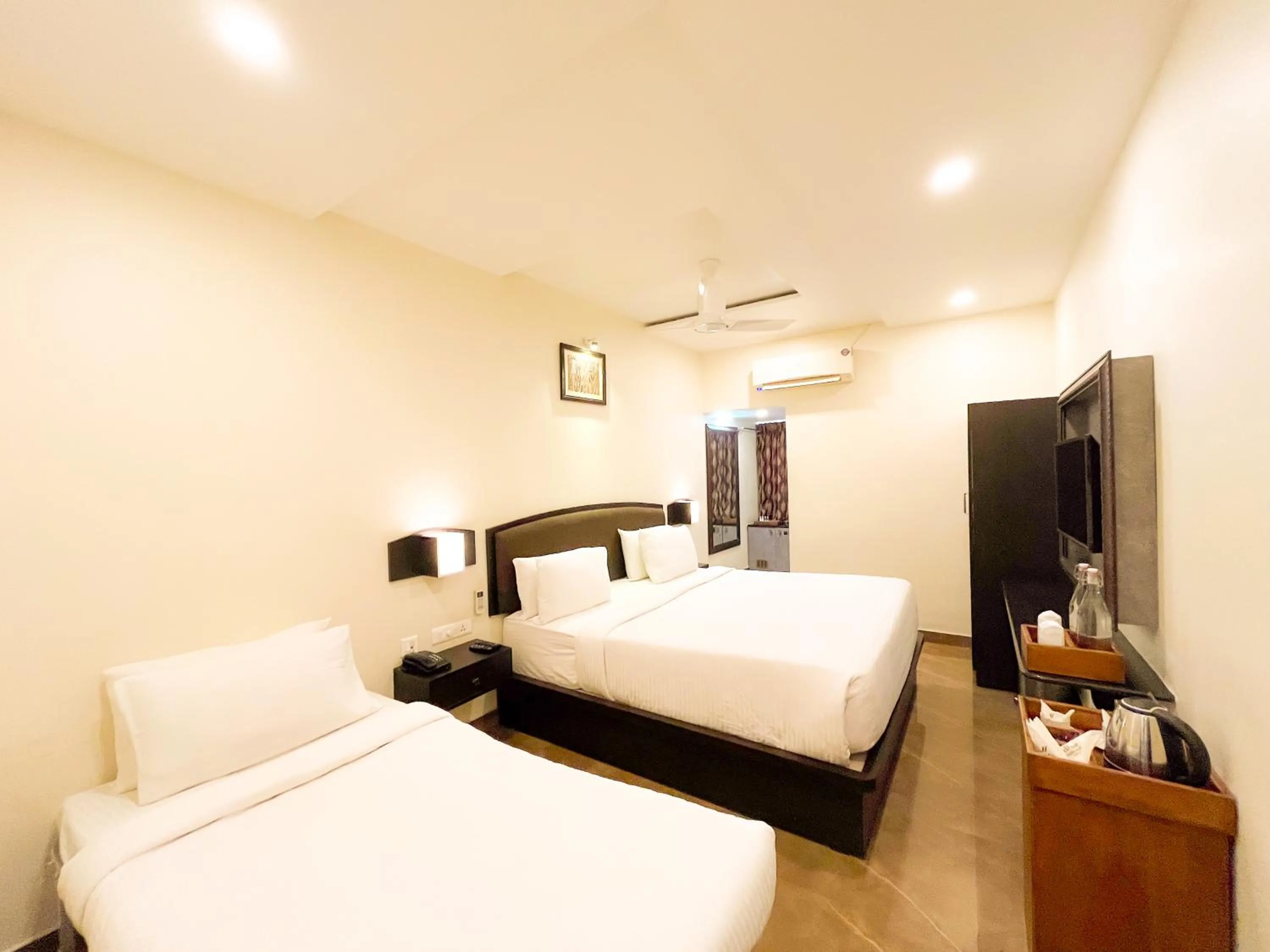 Bed in Shree Residency