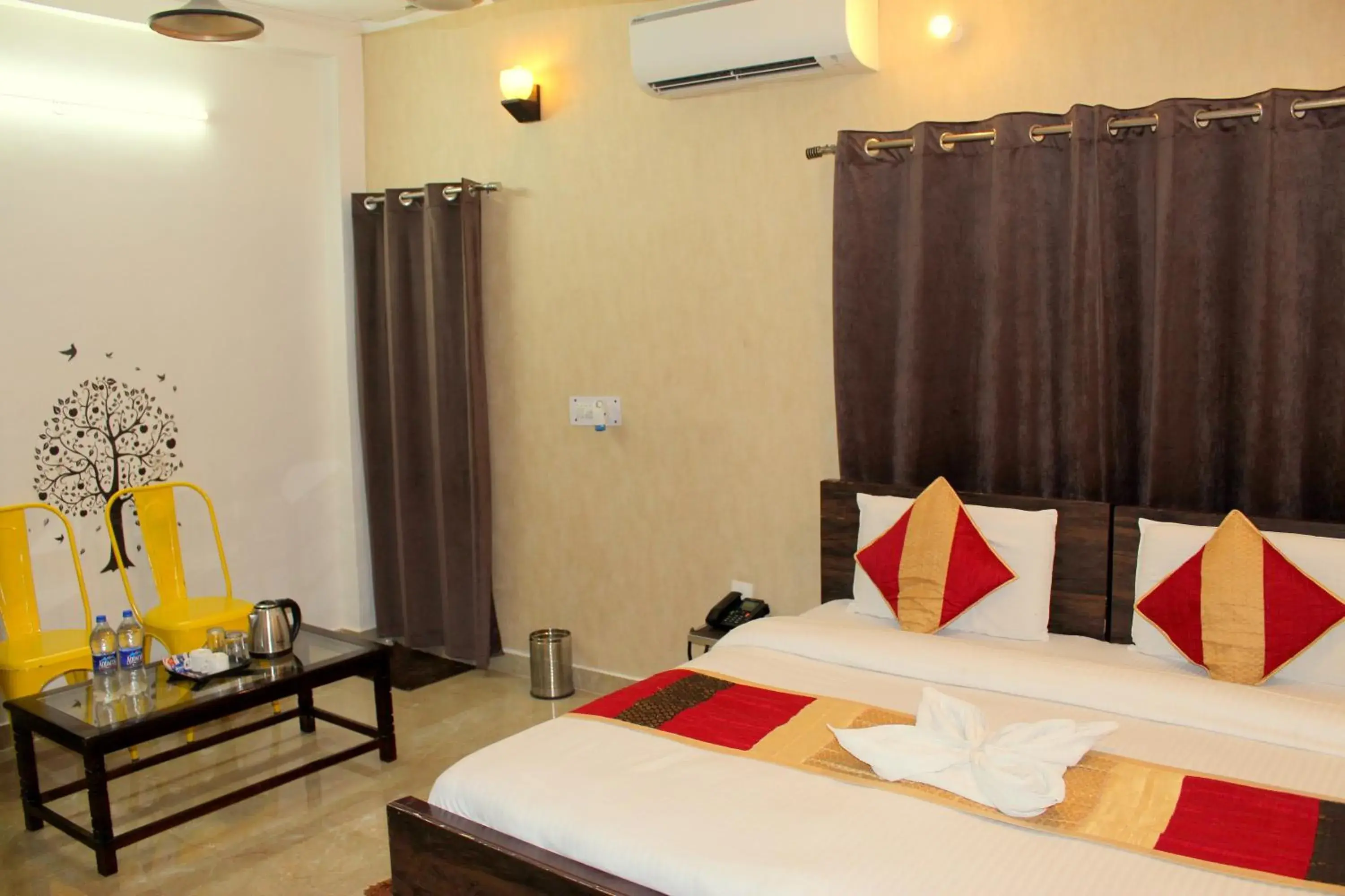 Deluxe Double or Twin Room - single occupancy in Krishna Residency - A Boutique Hotel Deluxe Double or Twin Room - single occupancy in Krishna Residency - A Boutique Hotel
