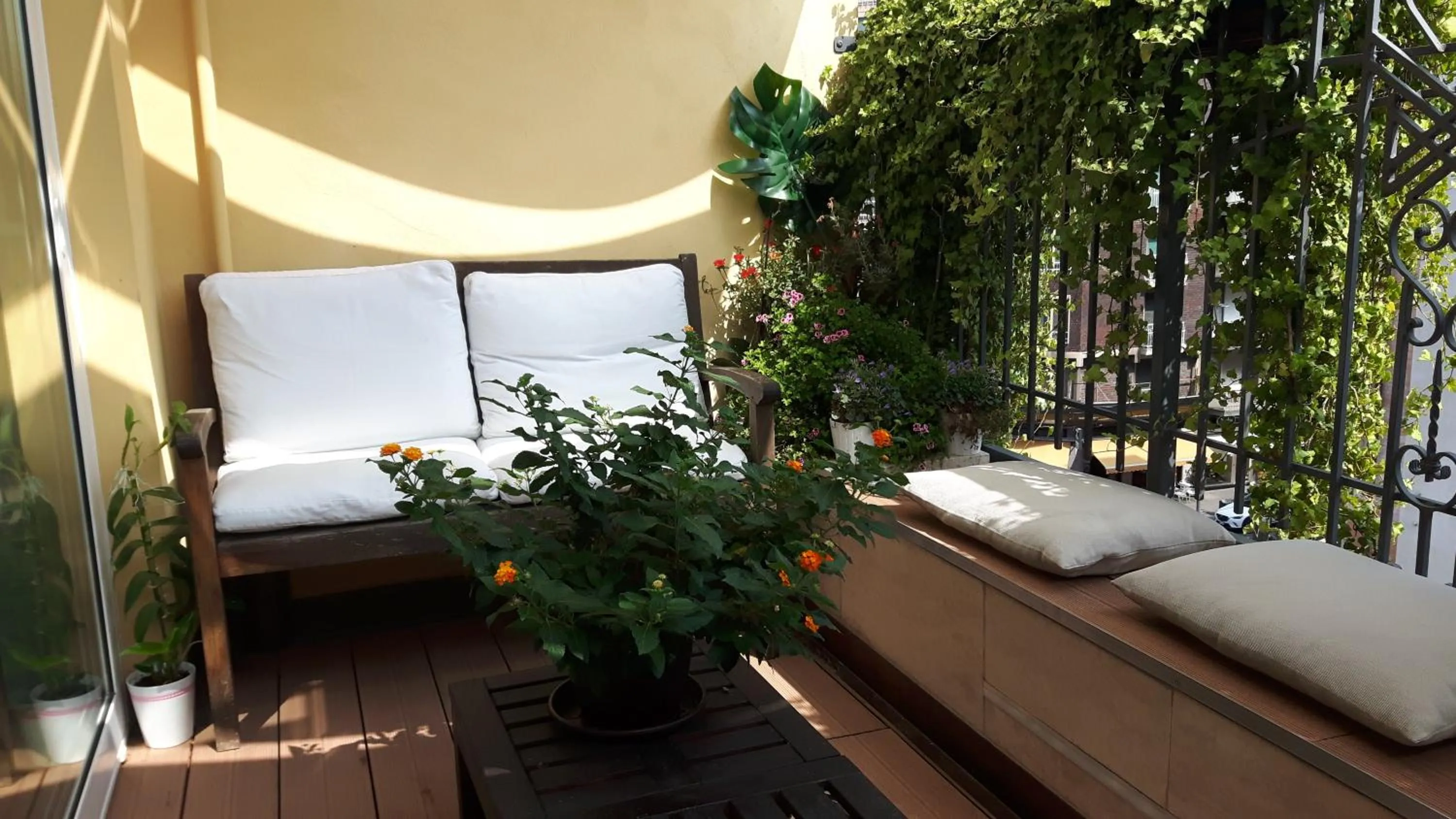 Balcony/Terrace, Bed in Bronzino House