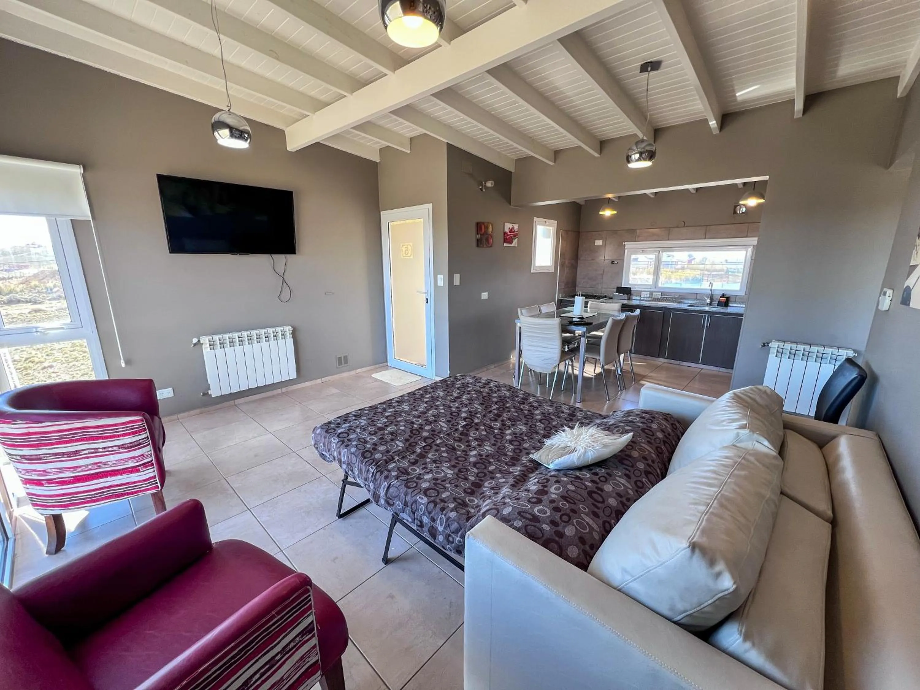 Dining area in Tierra Tehuelche Hostería y Aparts