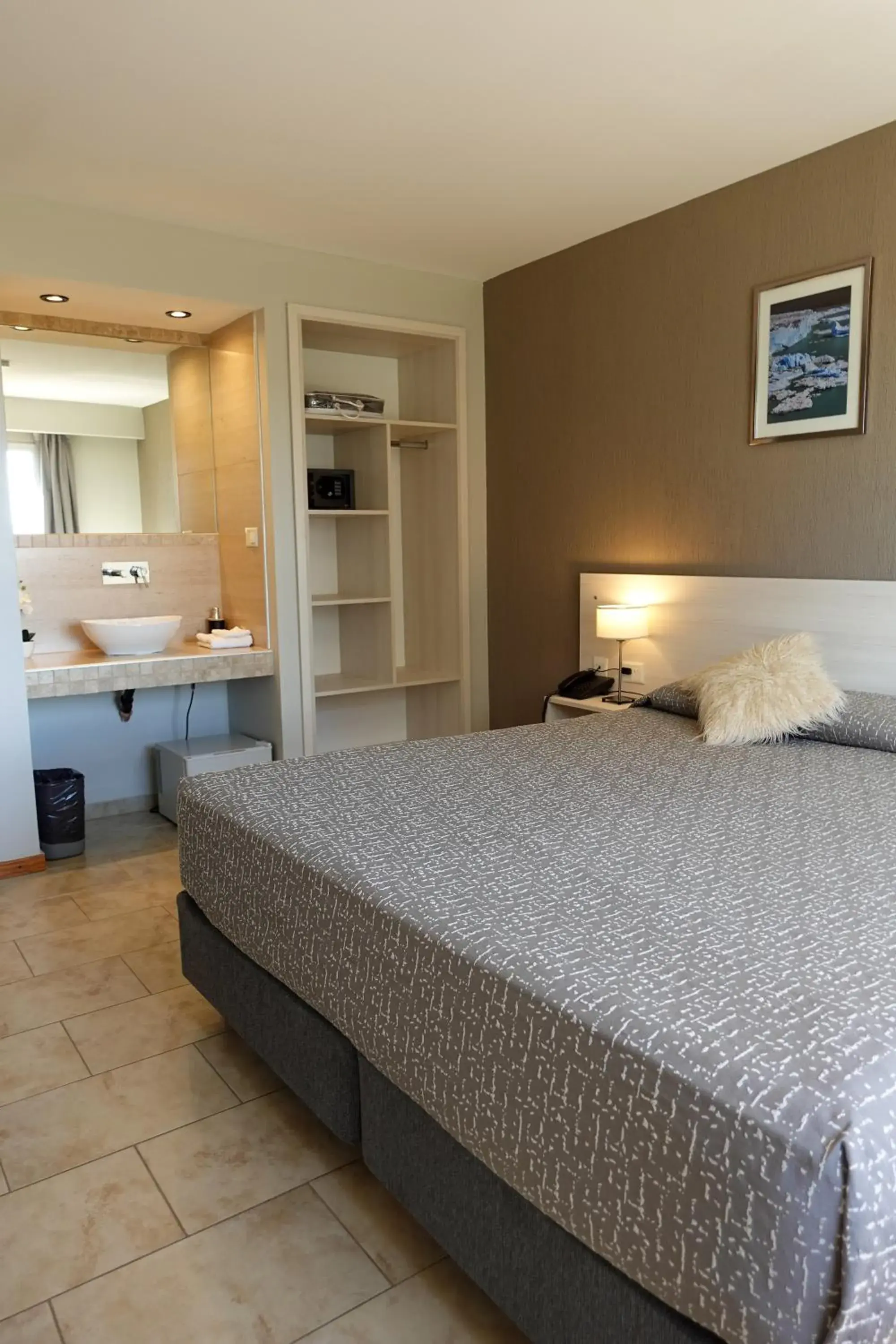 Double Room in Tierra Tehuelche Hostería y Aparts Double Room in Tierra Tehuelche Hostería y Aparts