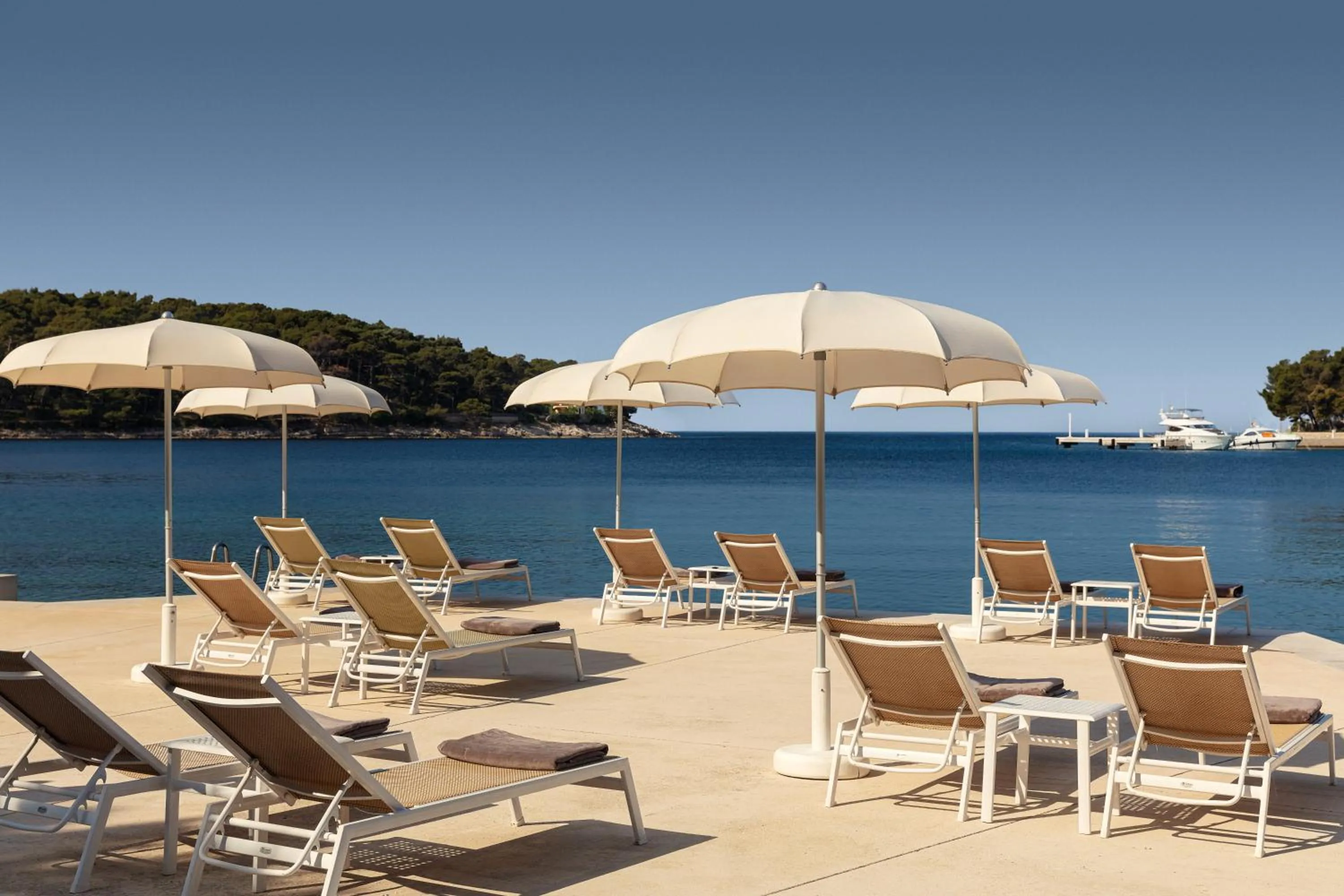 Beach in Hotel Bellevue