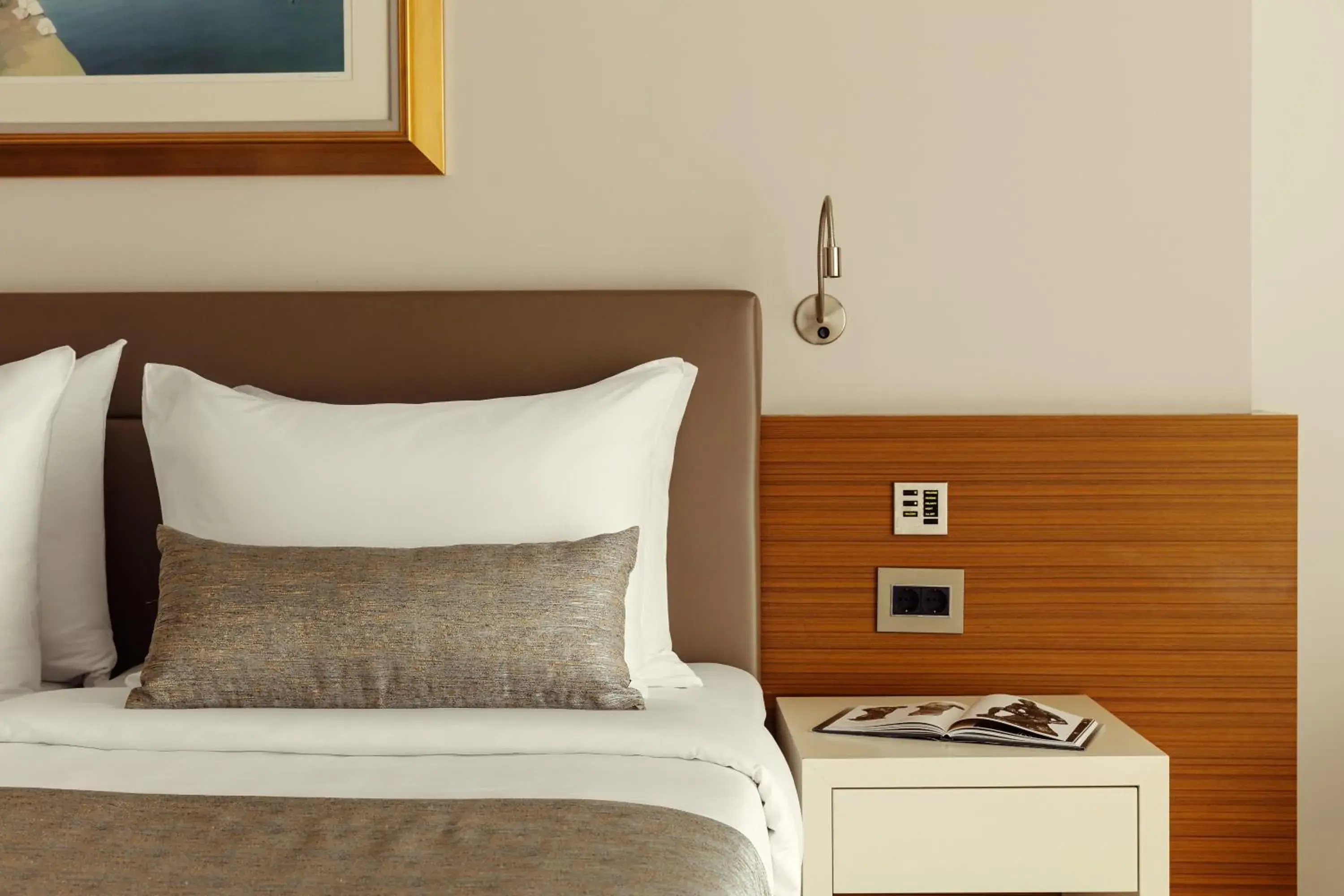 Bed in Hotel Bellevue Bed in Hotel Bellevue