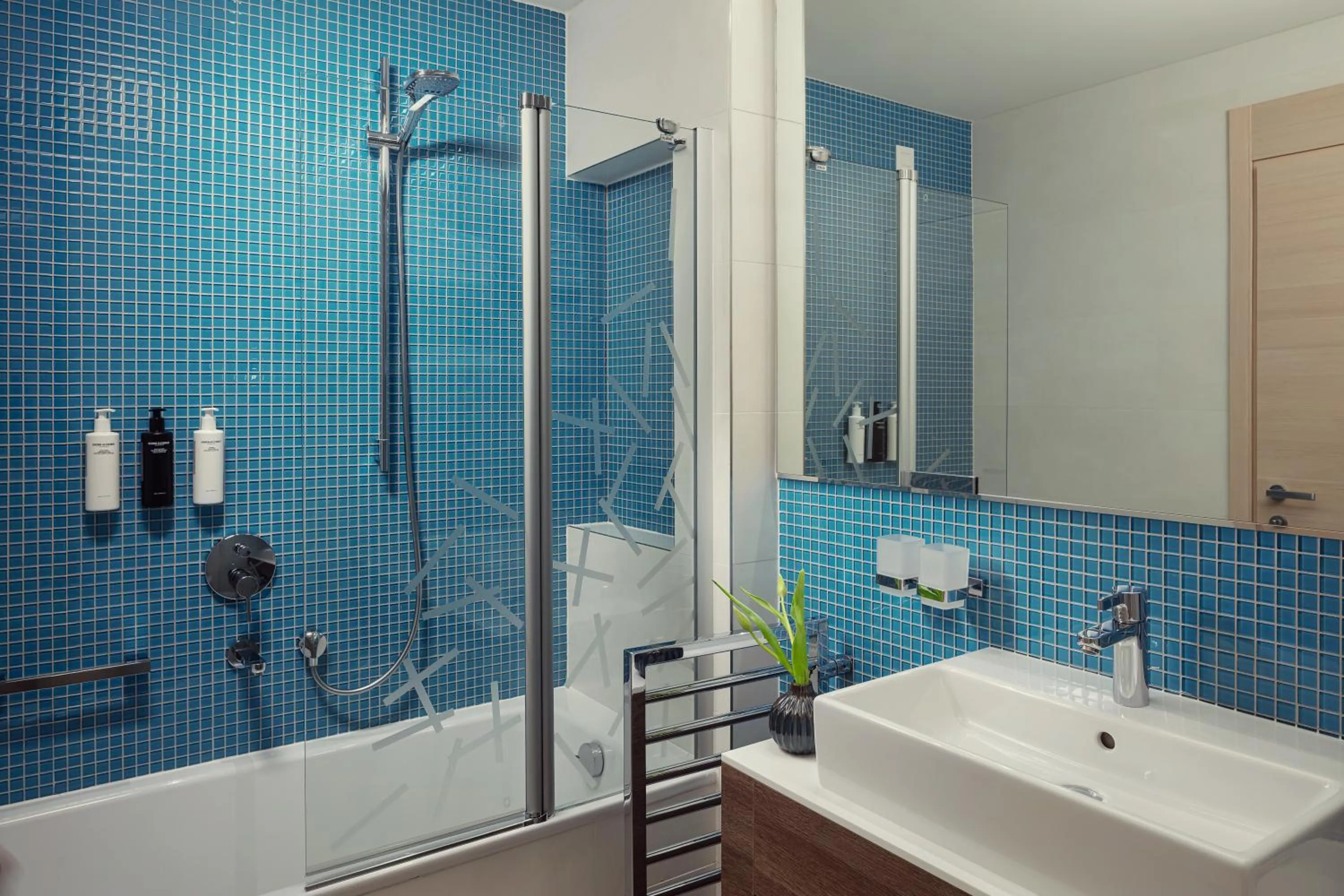 Shower in Hotel Bellevue