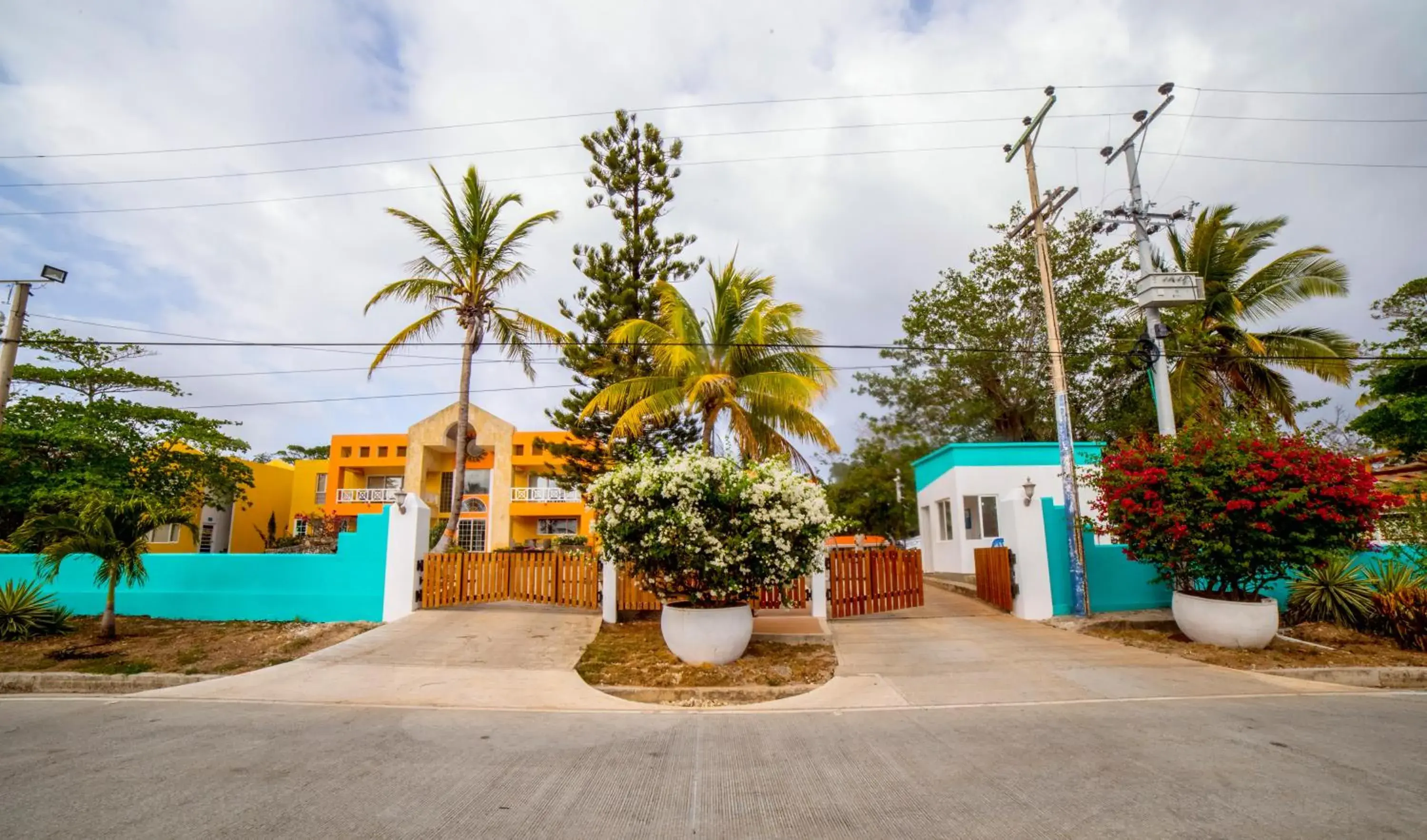 Facade/entrance in Solare SAI Ecohotel Facade/entrance in Solare SAI Ecohotel
