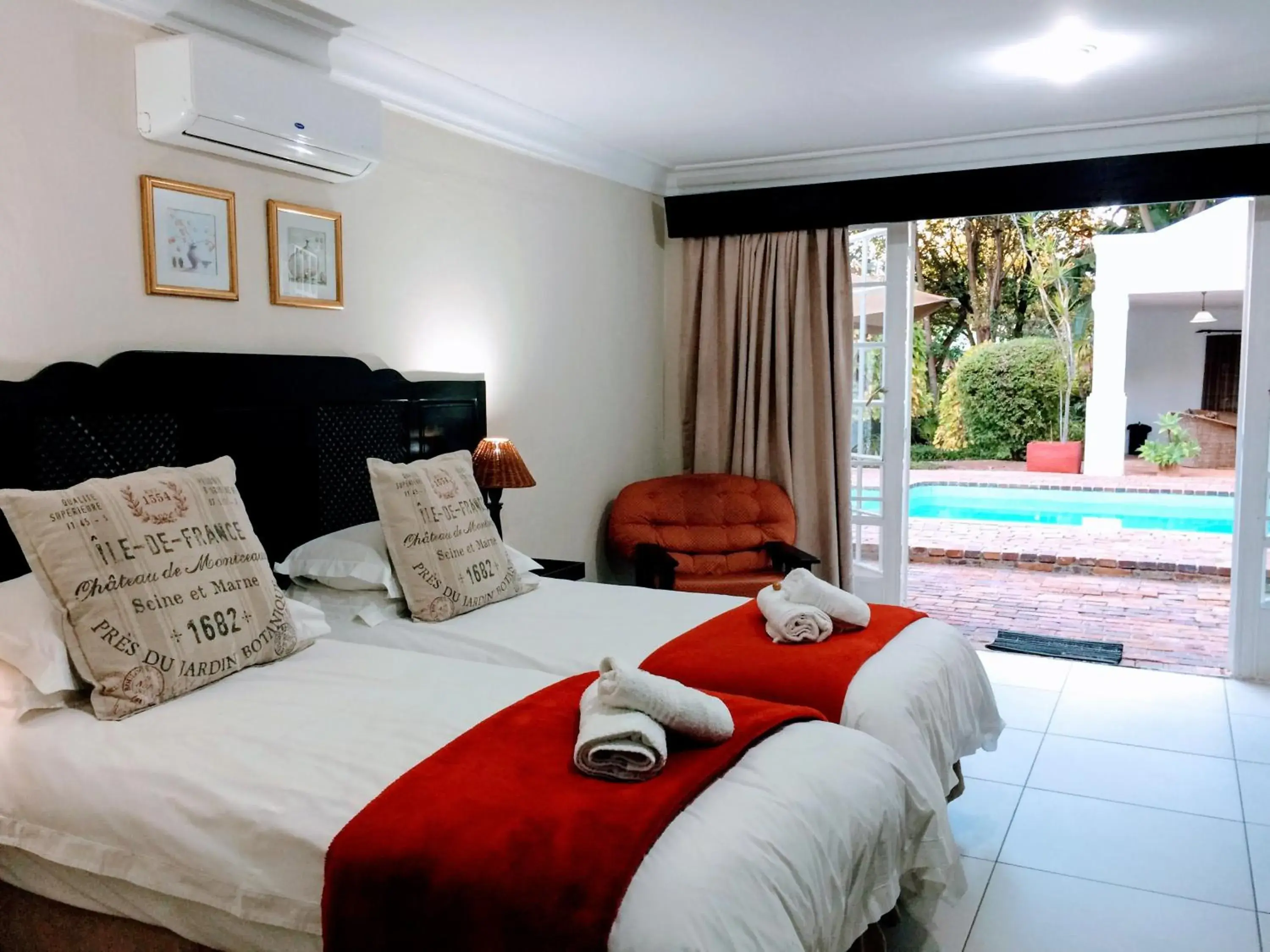 Deluxe Double or Twin Room with Pool View - single occupancy in Polokwane Place Deluxe Double or Twin Room with Pool View - single occupancy in Polokwane Place