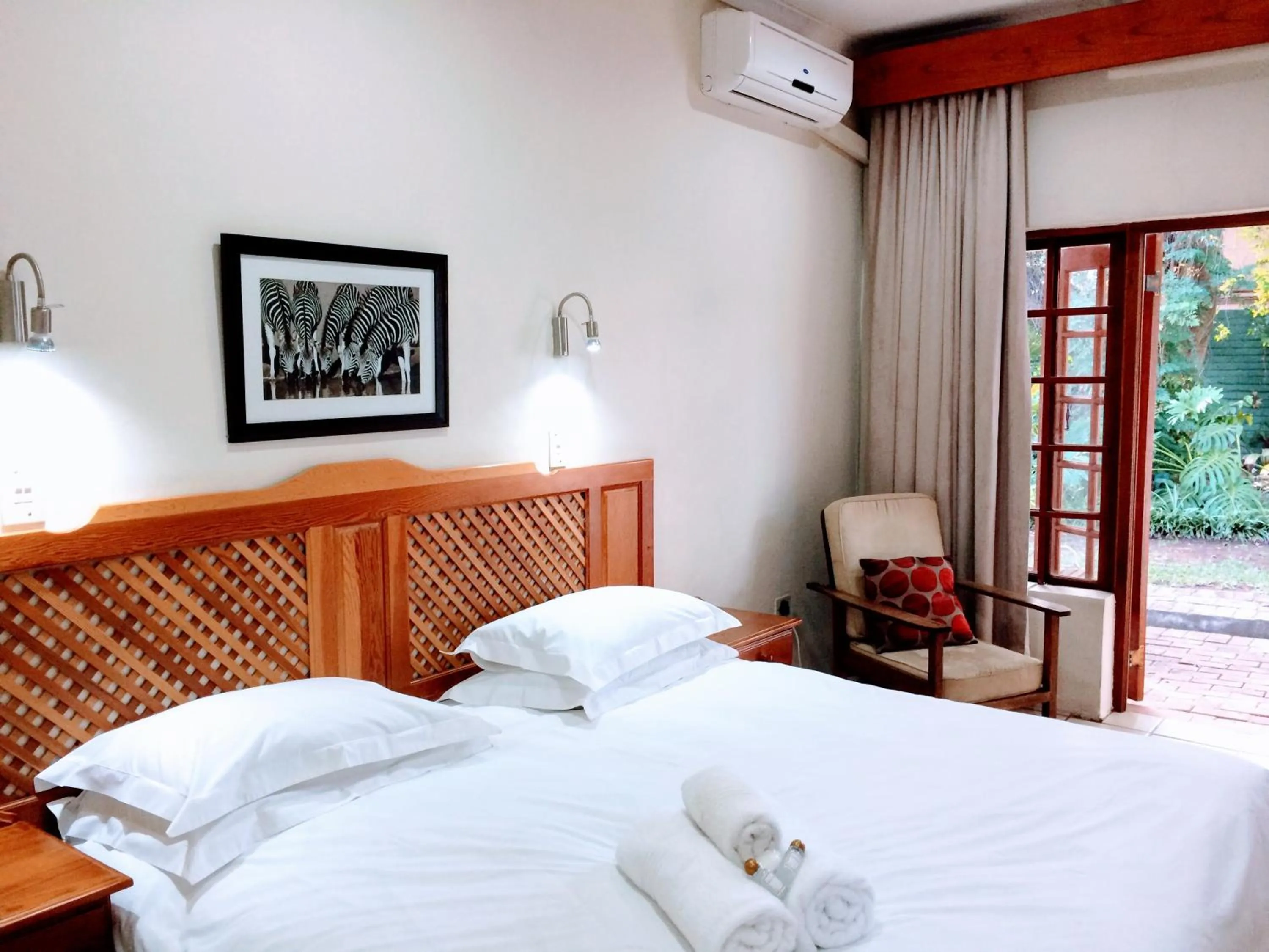 Bedroom, Bed in Polokwane Place