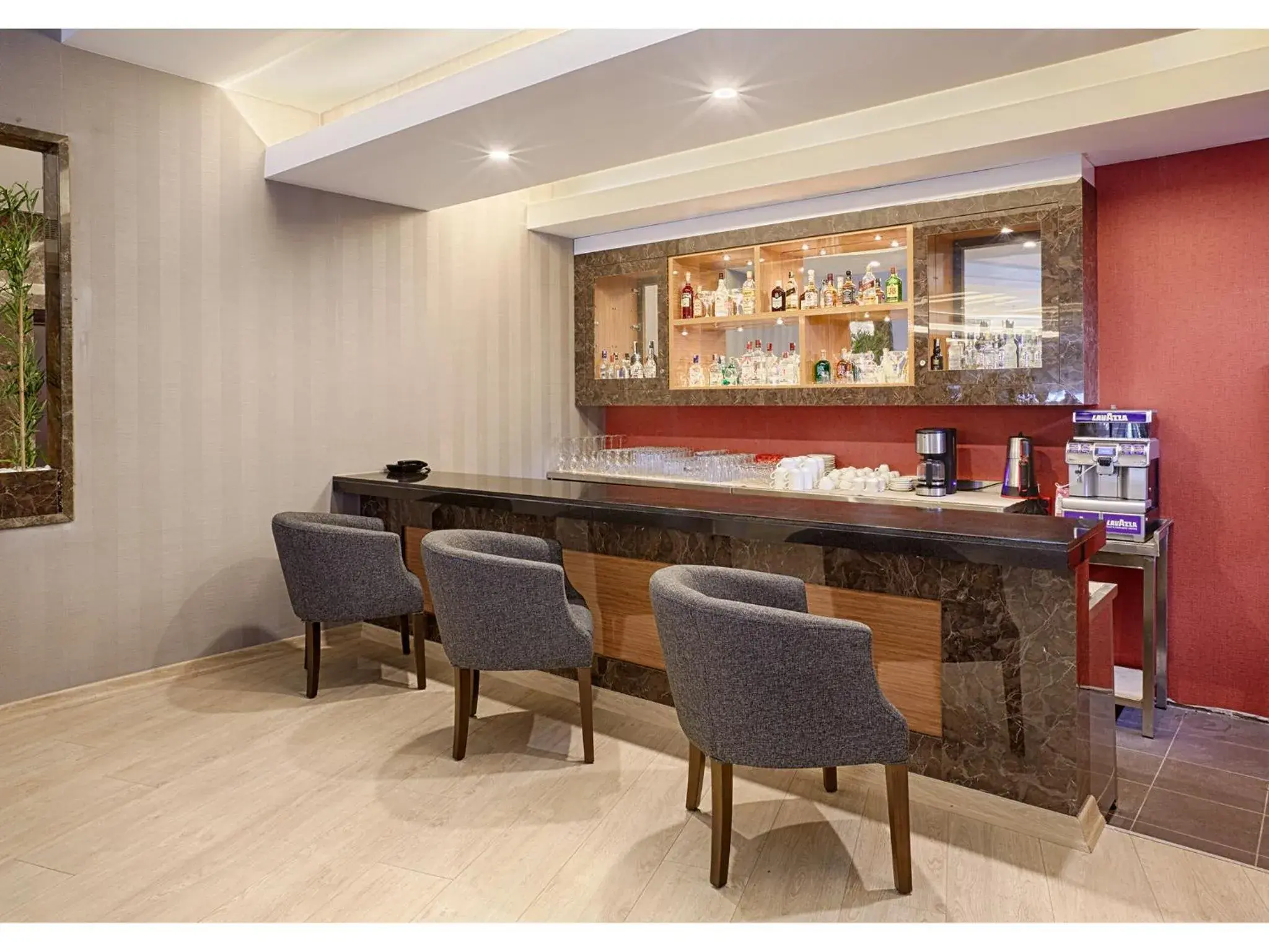 Staff in Kordon Hotel Çankaya Staff in Kordon Hotel Çankaya