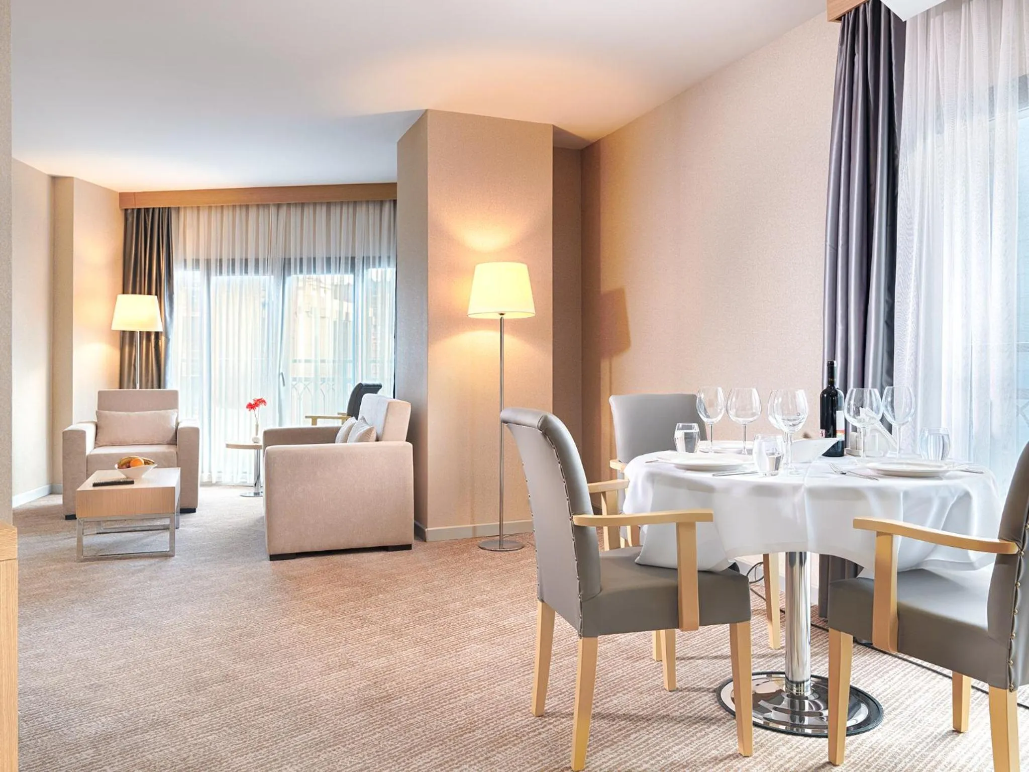 Staff in Kordon Hotel Çankaya