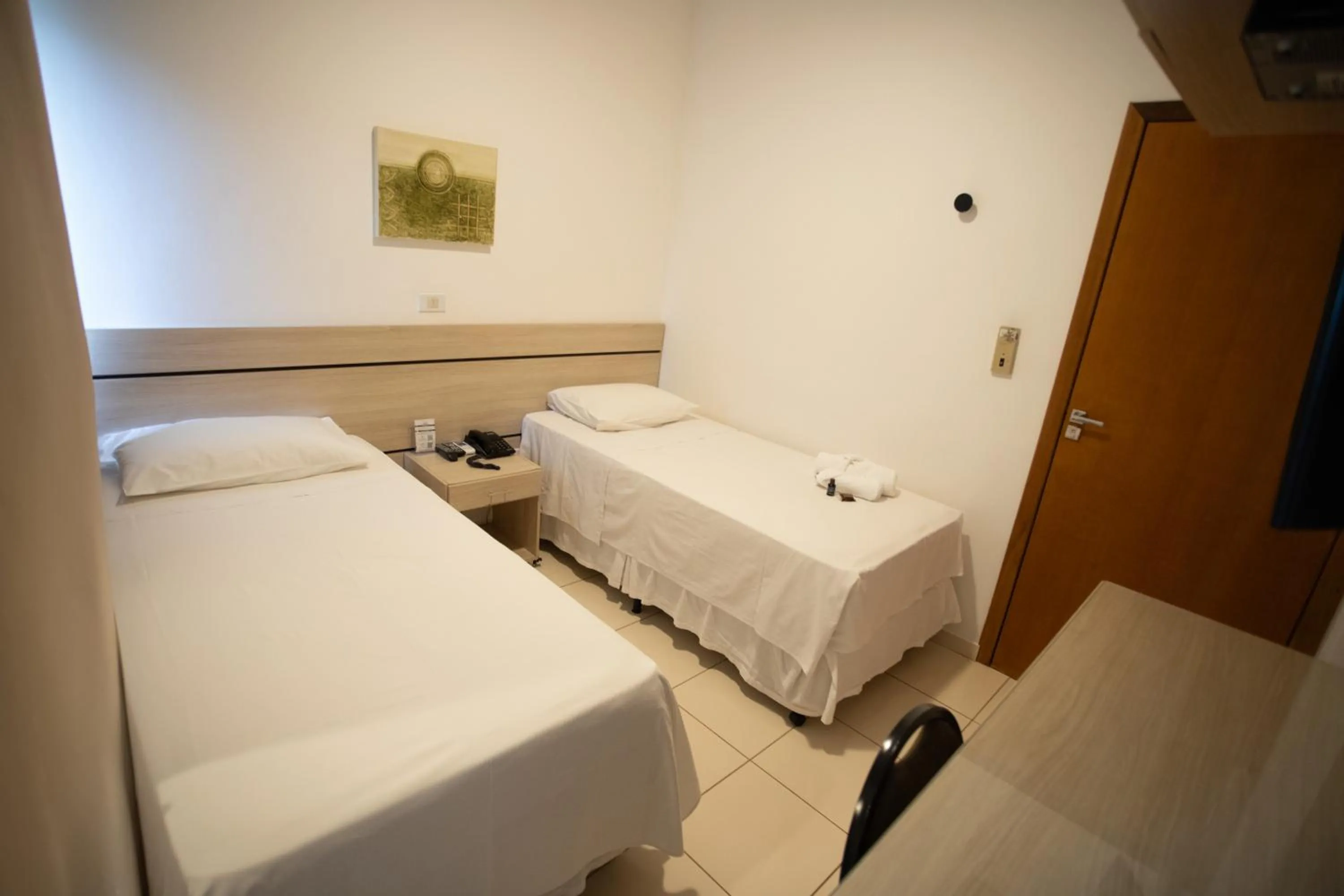 Photo of the whole room, Bed in Ellus Hotel