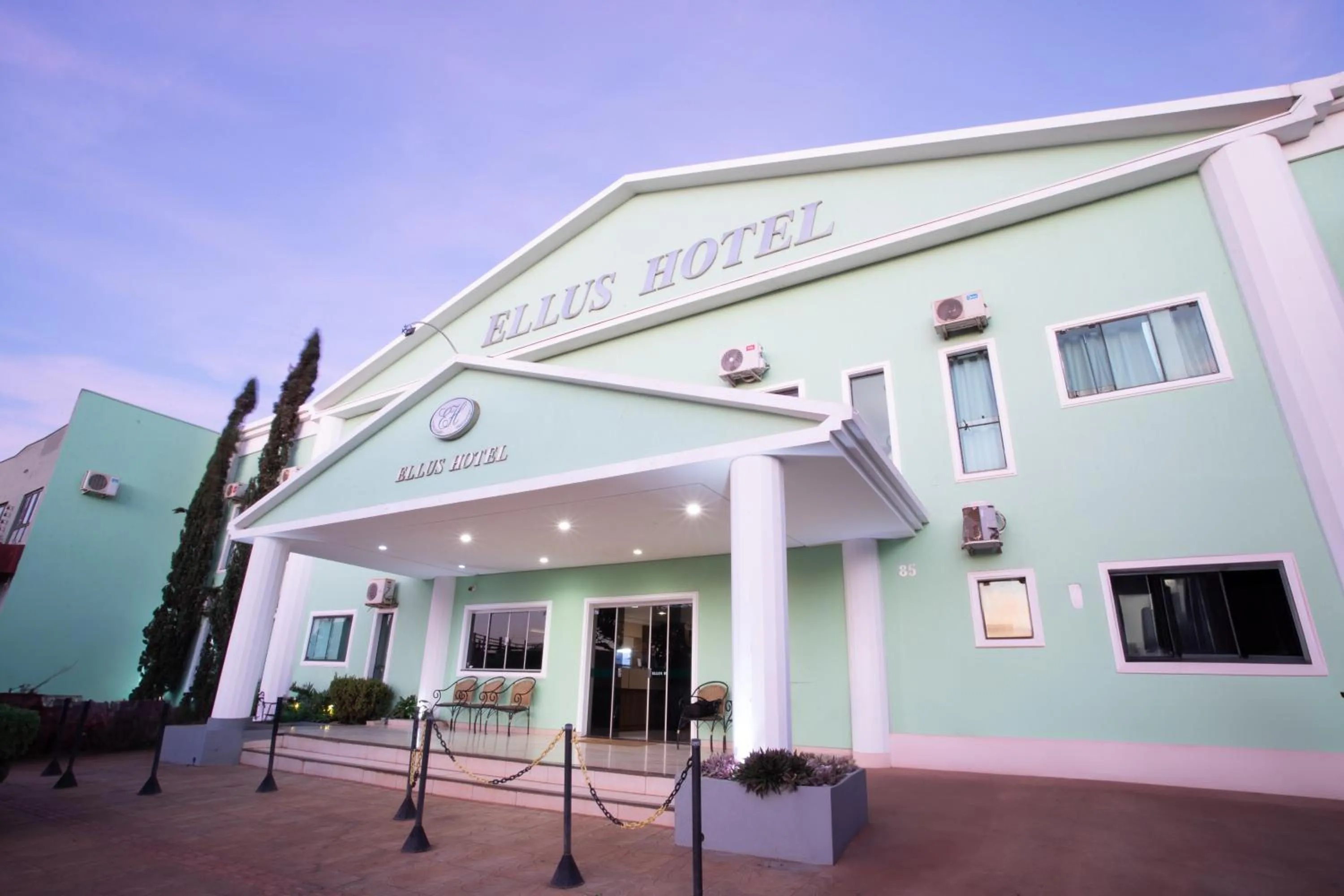 Property building in Ellus Hotel