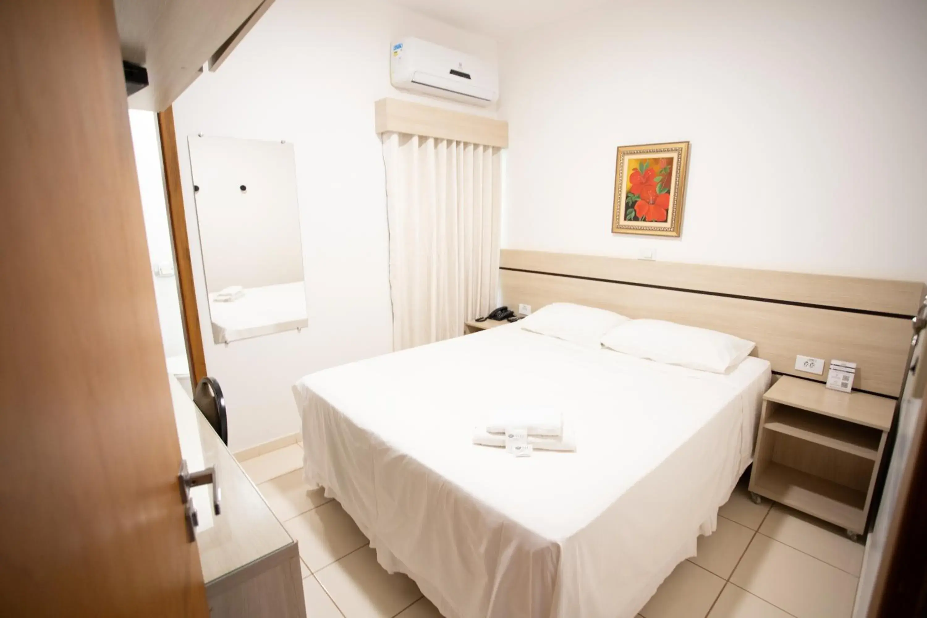 Bed in Ellus Hotel Bed in Ellus Hotel