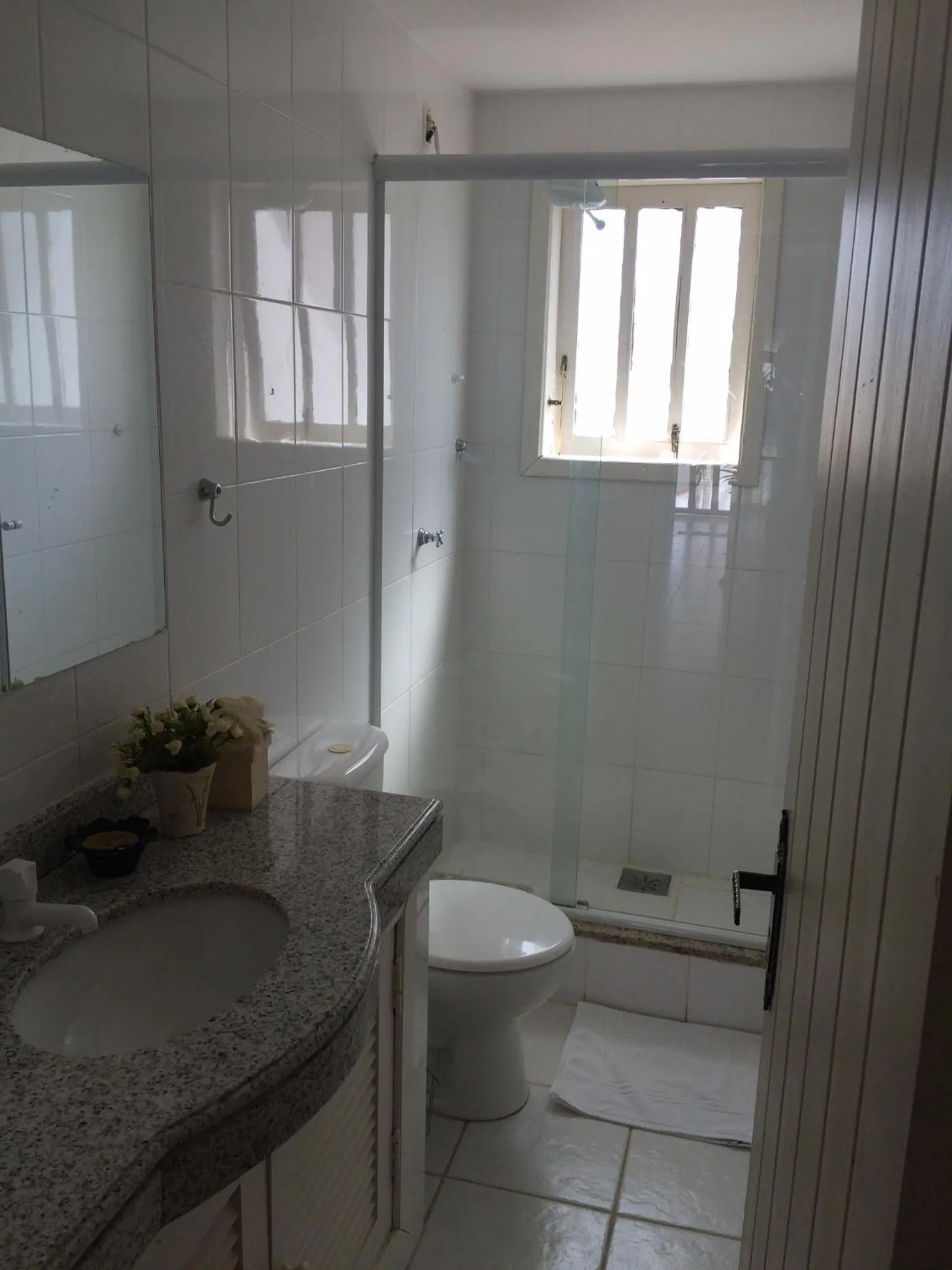 Bathroom in Geriba Apart Hotel