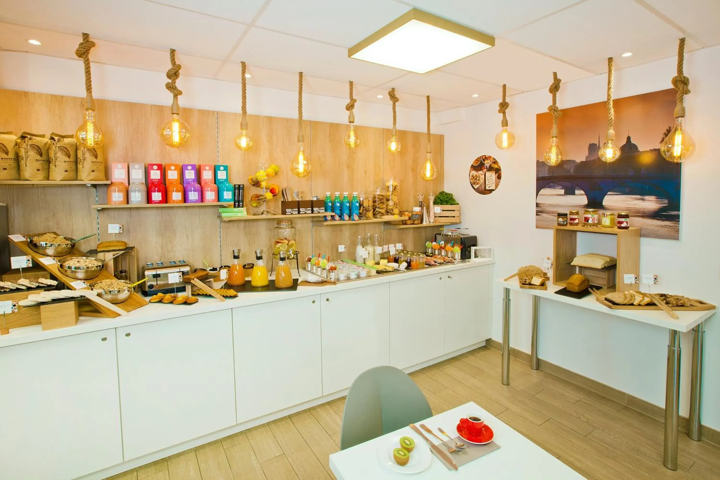 Food and drinks in Residhome Bordeaux Food and drinks in Residhome Bordeaux