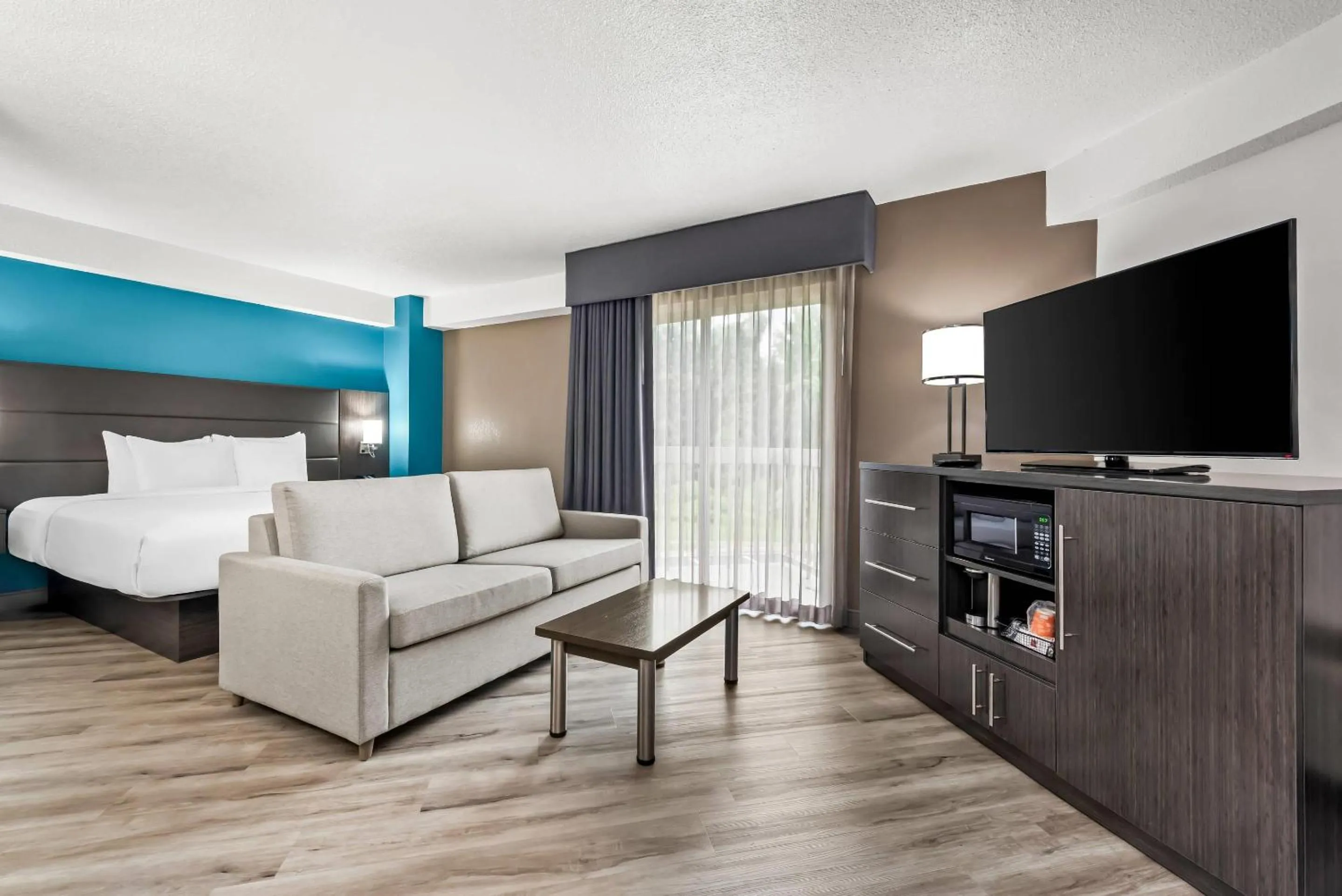 Bedroom in Comfort Inn Largo-Washington DC East