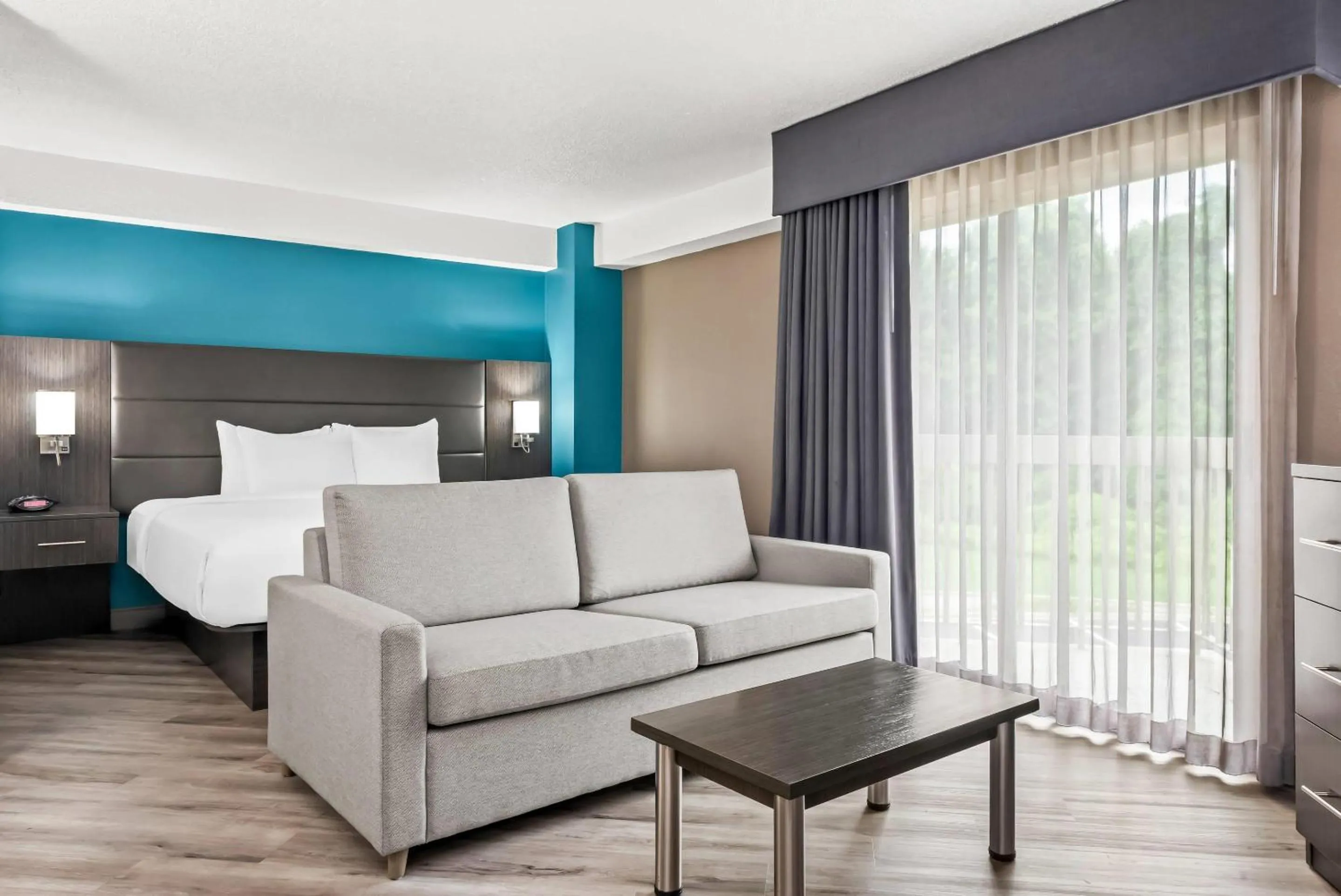 Bedroom, Bed in Comfort Inn Largo-Washington DC East