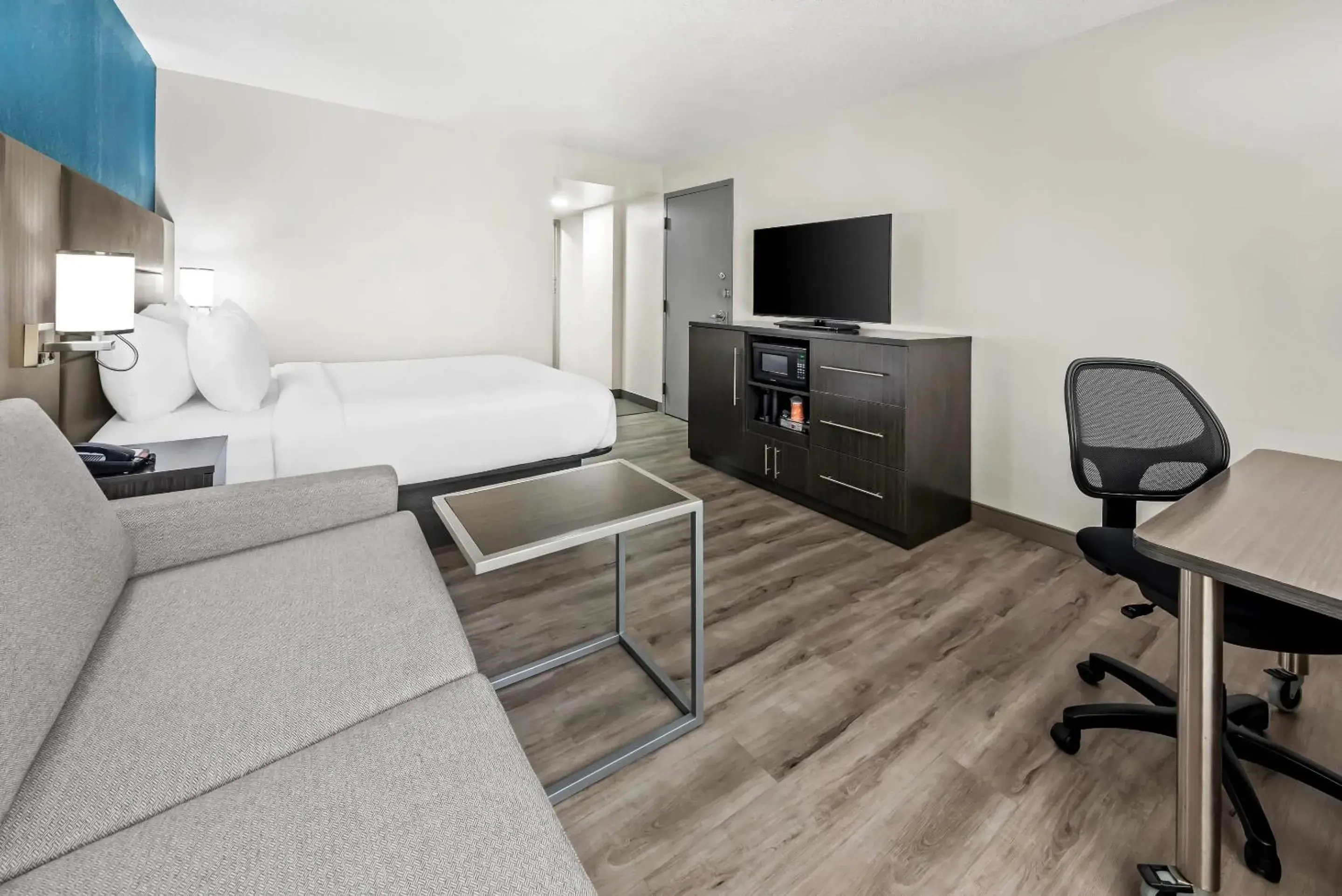 Bedroom in Comfort Inn Largo-Washington DC East Bedroom in Comfort Inn Largo-Washington DC East