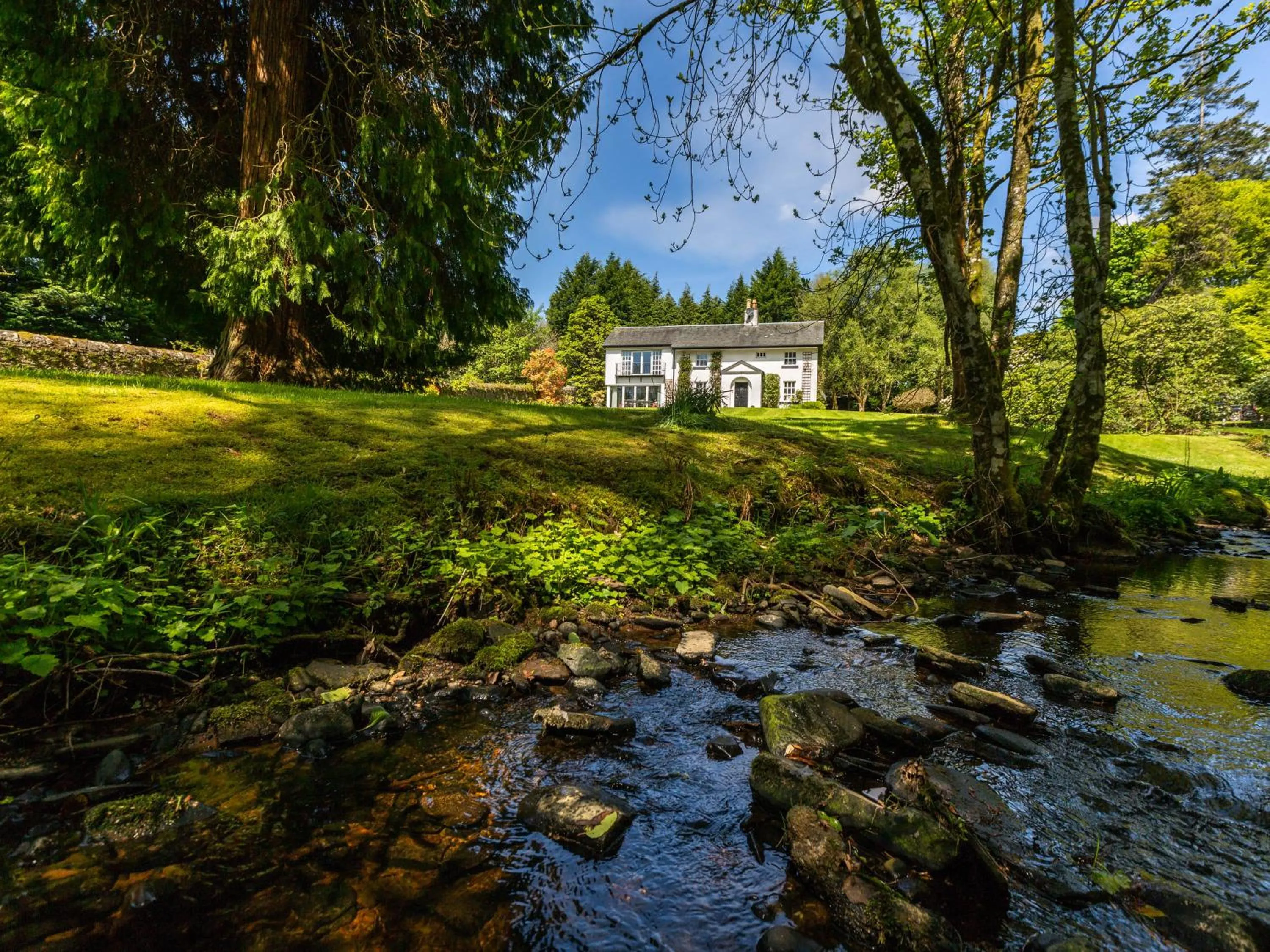 Strathendrick House Magnificent property with Garden