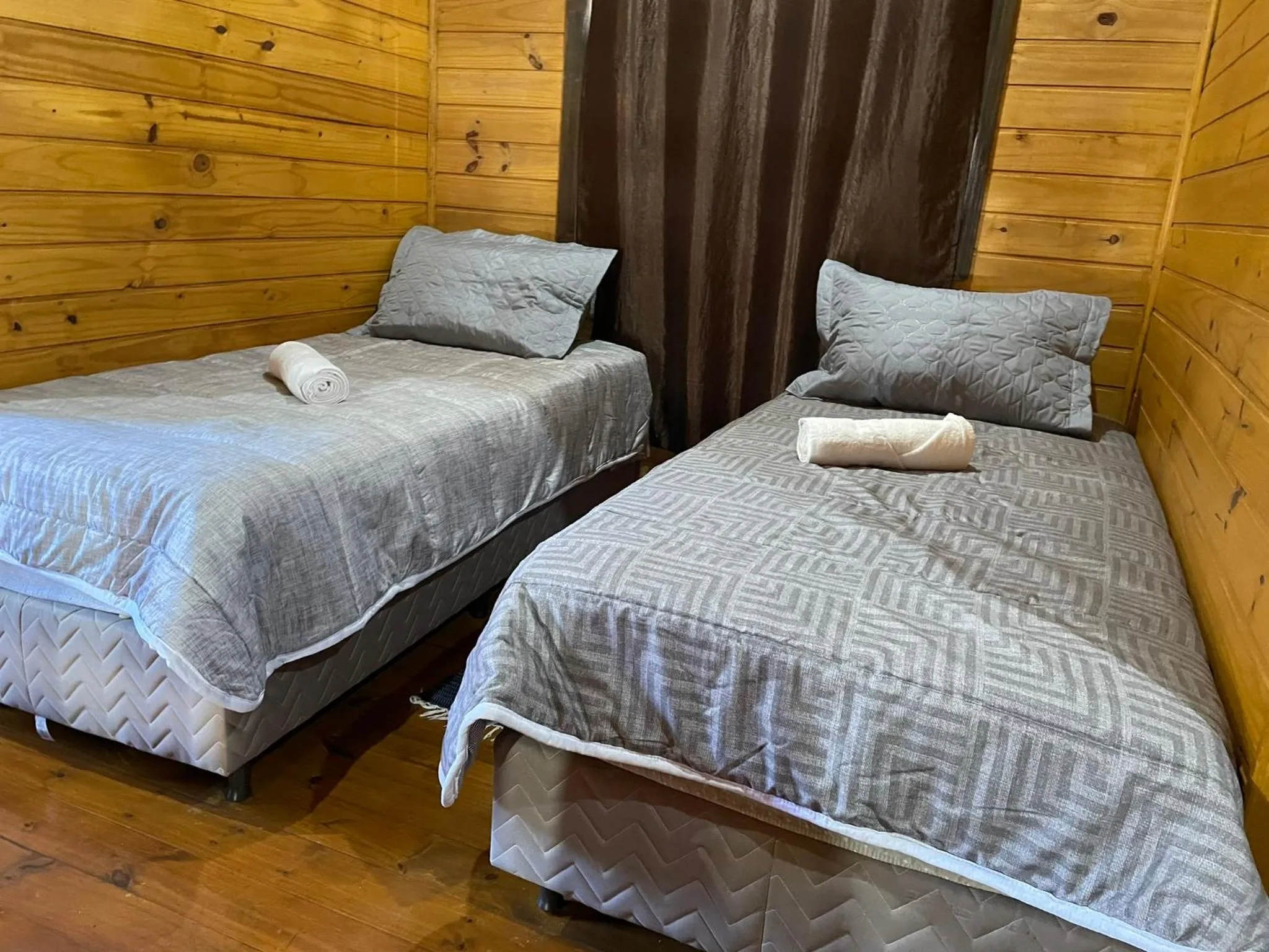 Bed in Cabanas em Canela - Leão da Tribo de Judá- Refúgio com Piscina