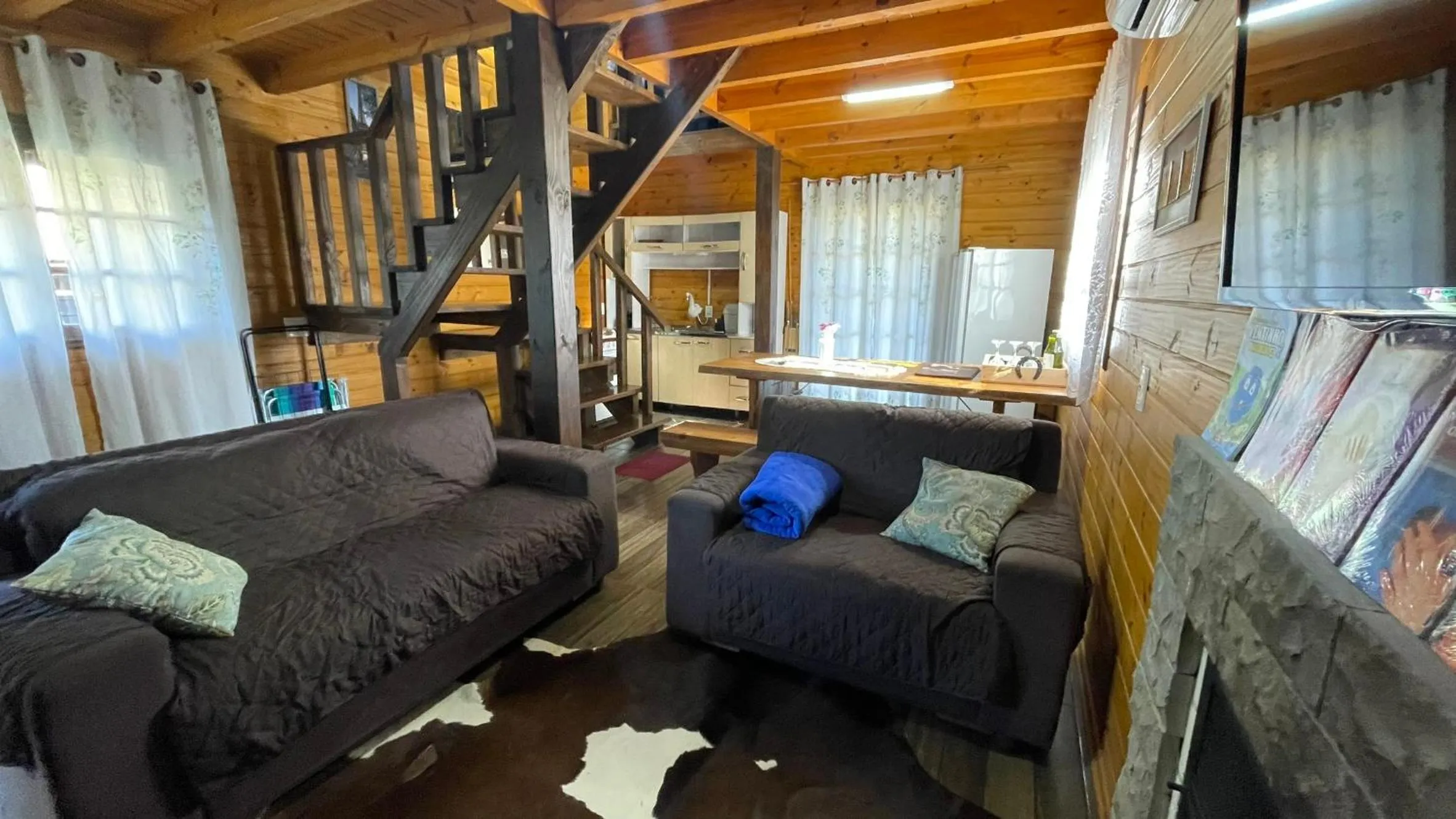 Living room in Cabanas em Canela - Leão da Tribo de Judá- Refúgio com Piscina