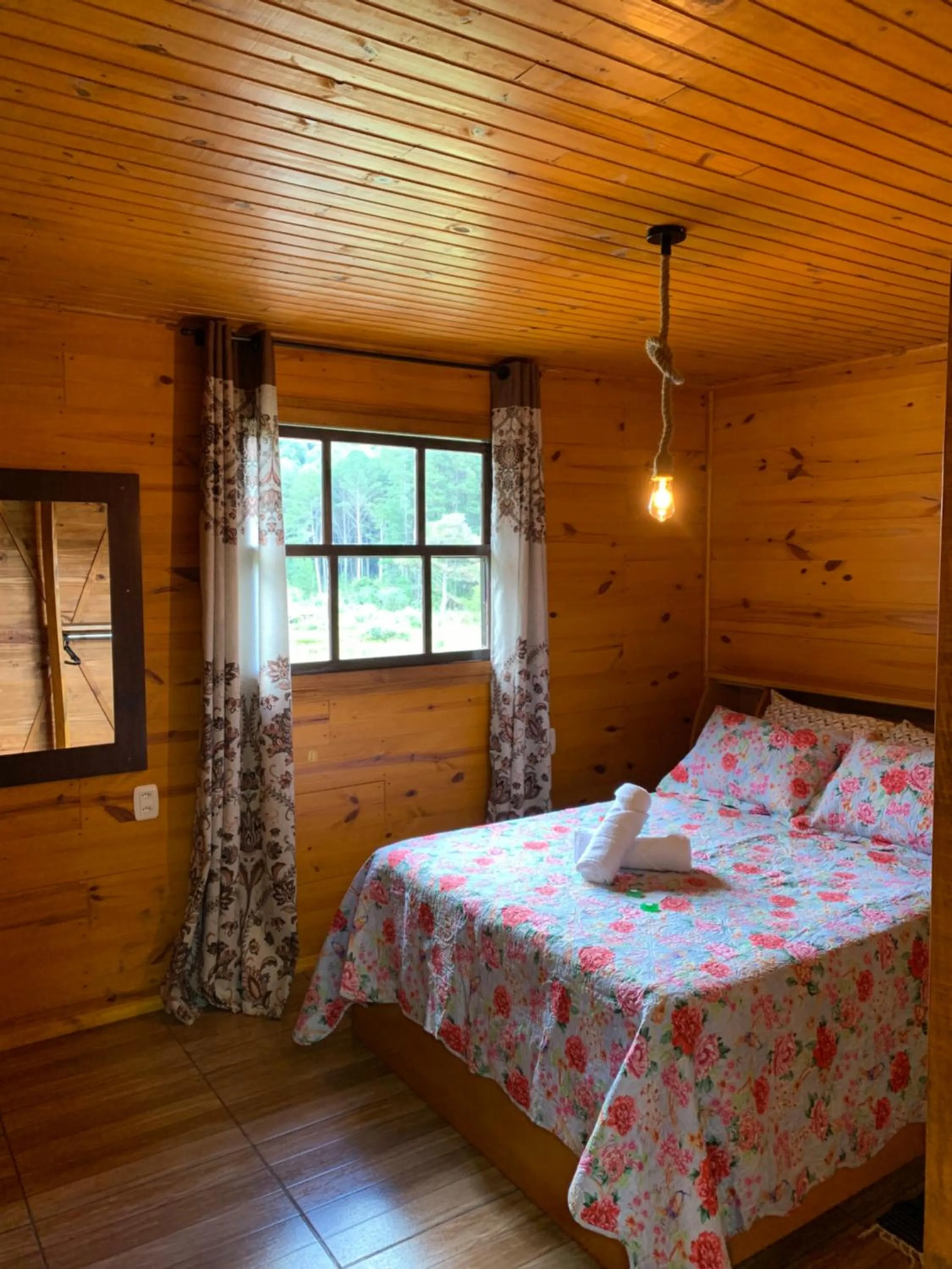 Bed in Cabanas em Canela - Leão da Tribo de Judá- Refúgio com Piscina