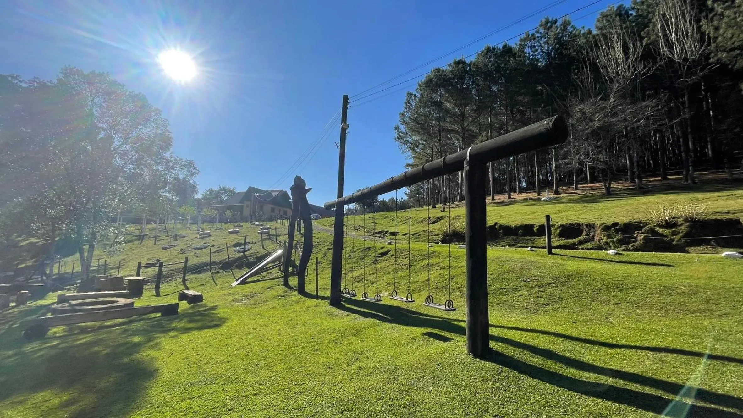 Children play ground in Cabanas em Canela - Leão da Tribo de Judá- Refúgio com Piscina