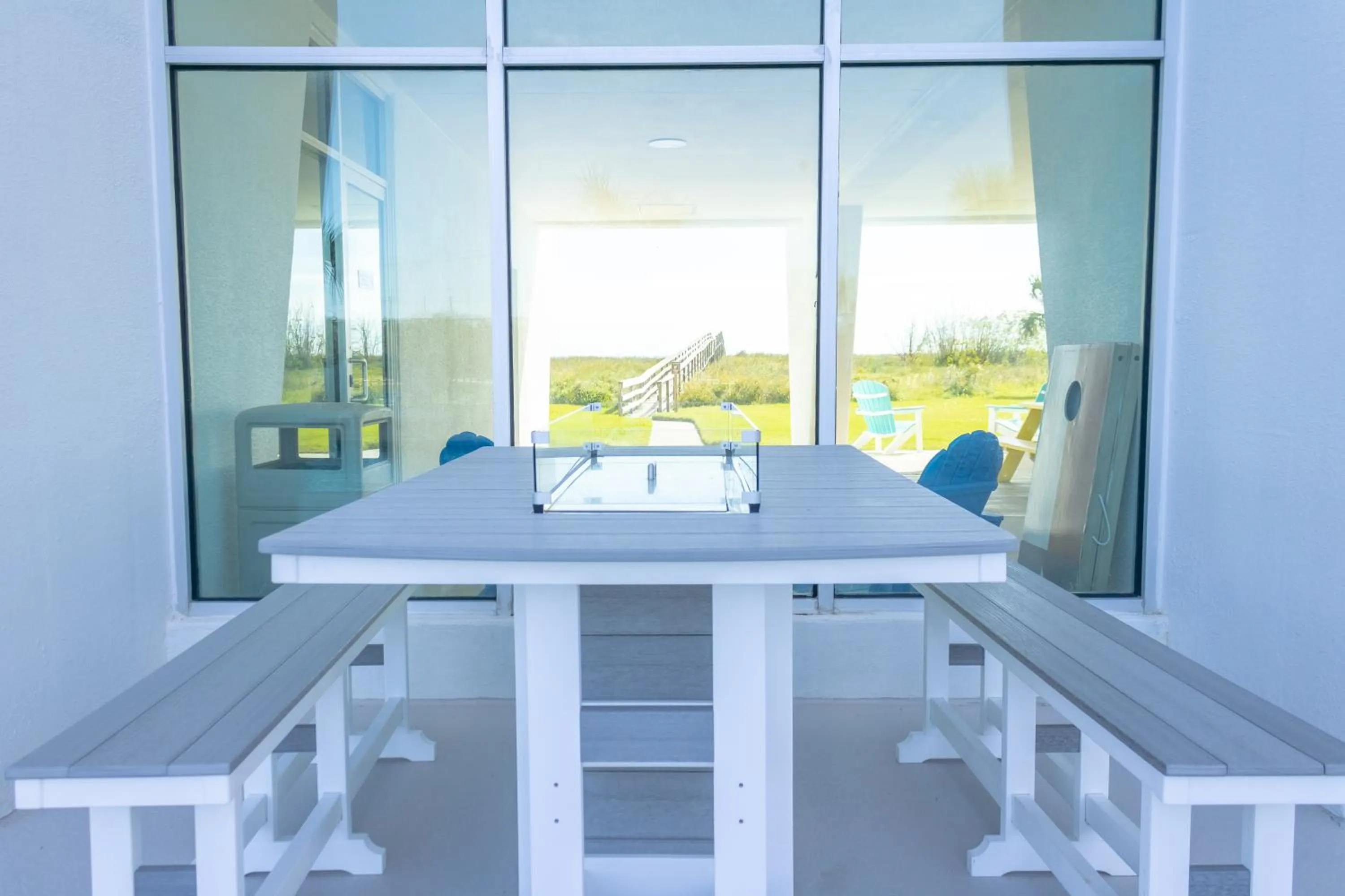 Natural landscape in Islander East Condominiums