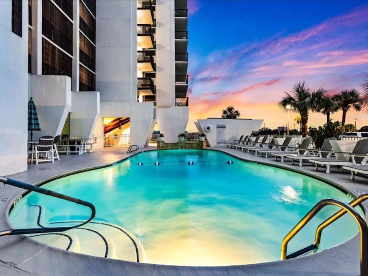 Pool view in Islander East Condominiums