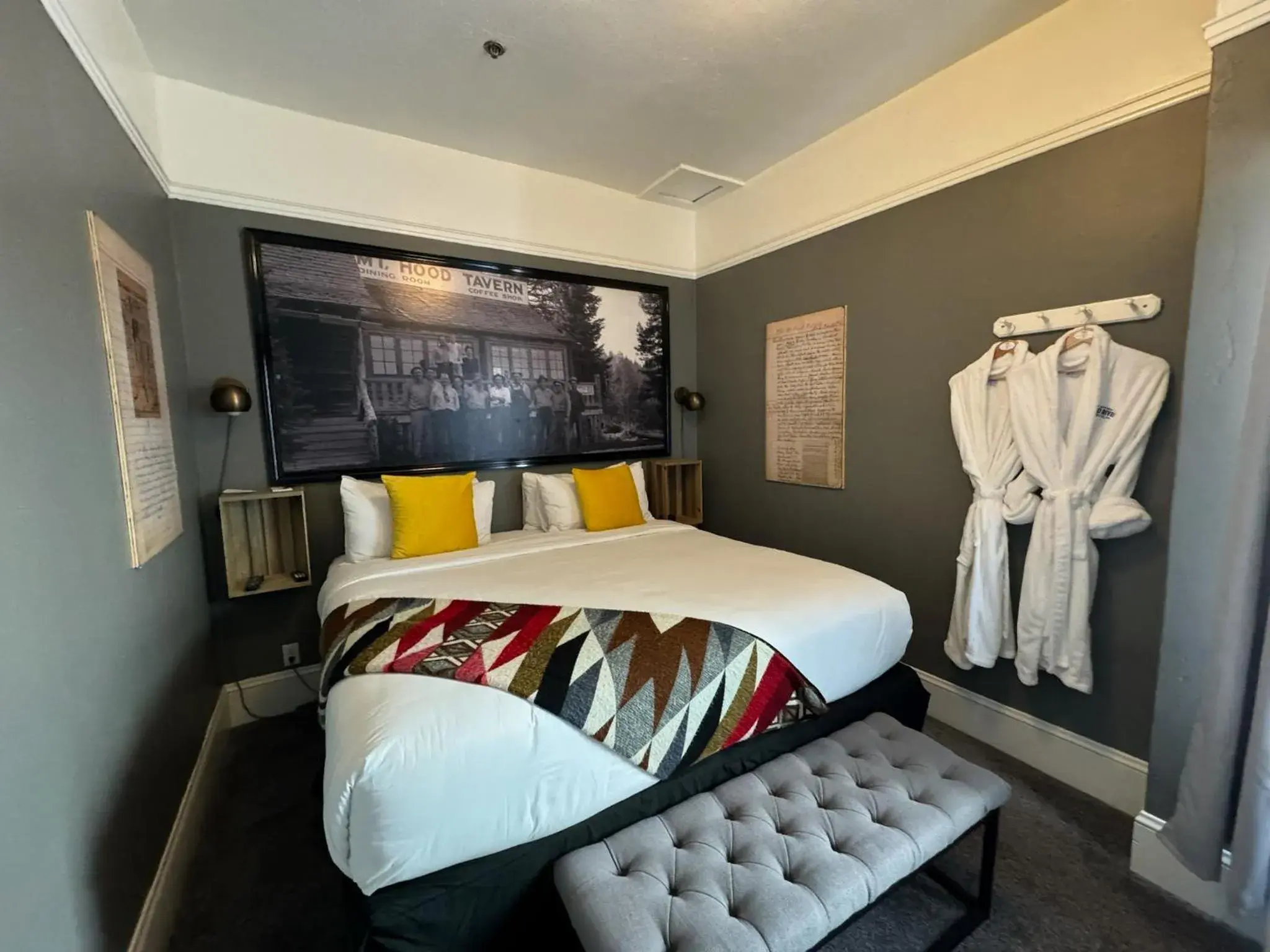 Rooftop Garden Suite in Hood River Hotel Rooftop Garden Suite in Hood River Hotel