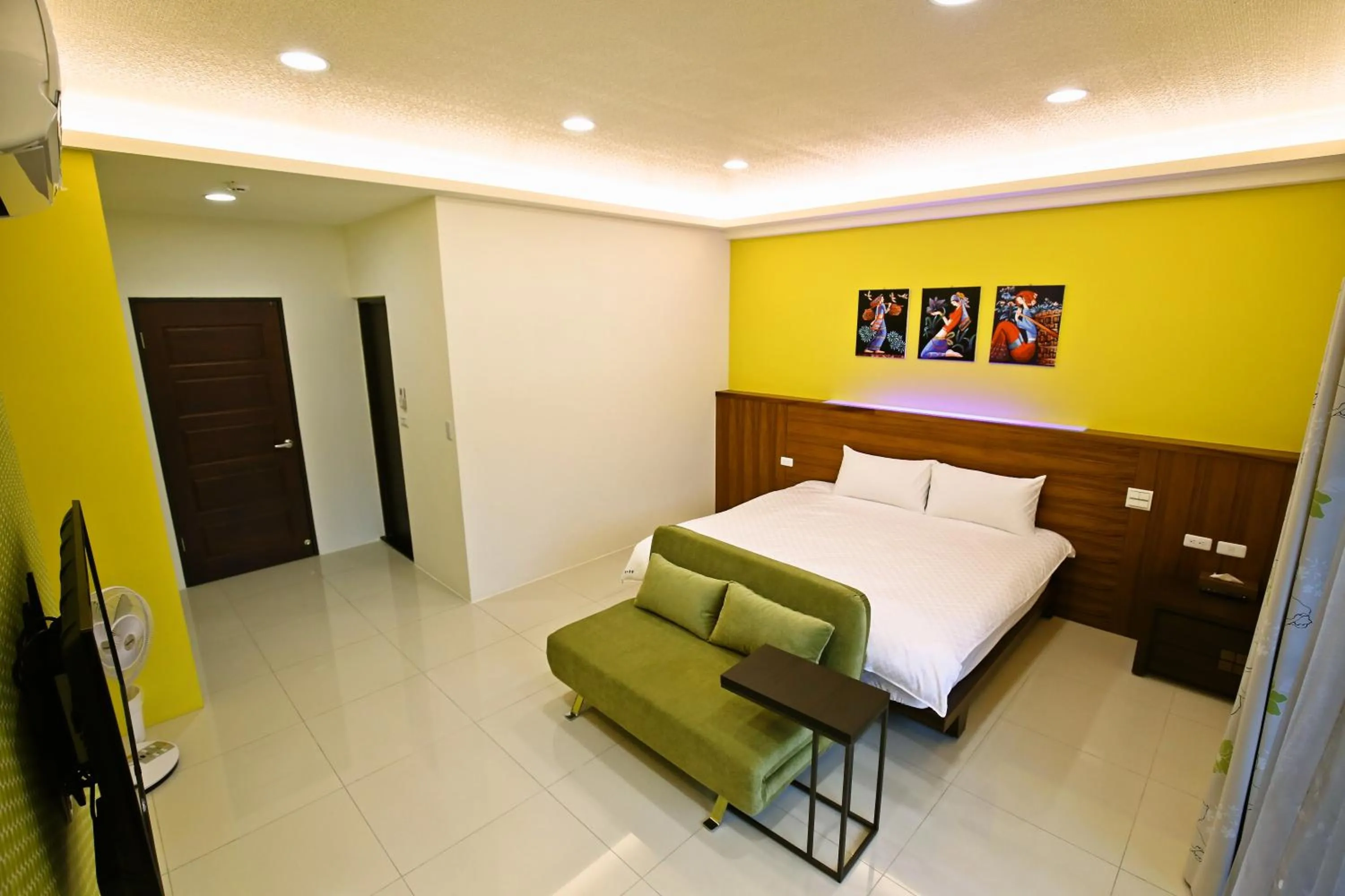 bunk bed, Bed in Feng-Tian Inn