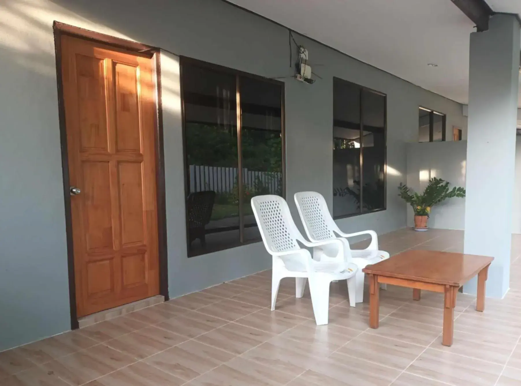 Deluxe Double Room with Garden View in BaanPhong Lanta Deluxe Double Room with Garden View in BaanPhong Lanta
