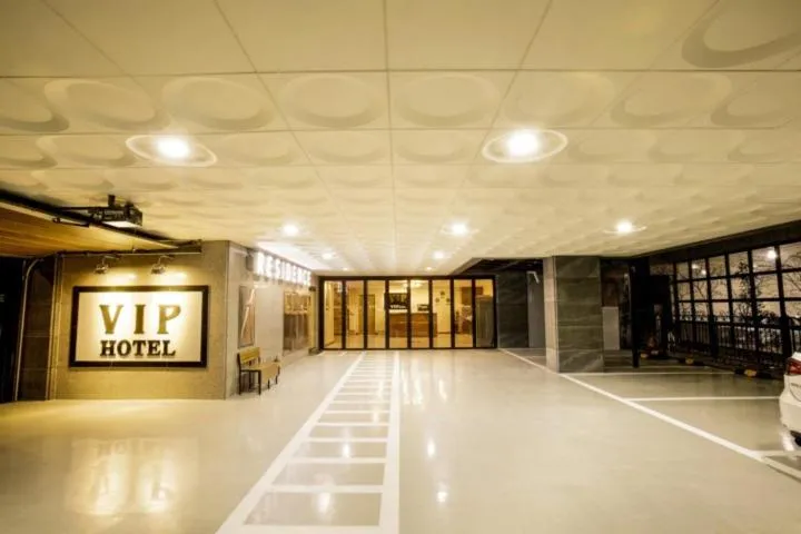 Yeongdeungpo VIP Hotel