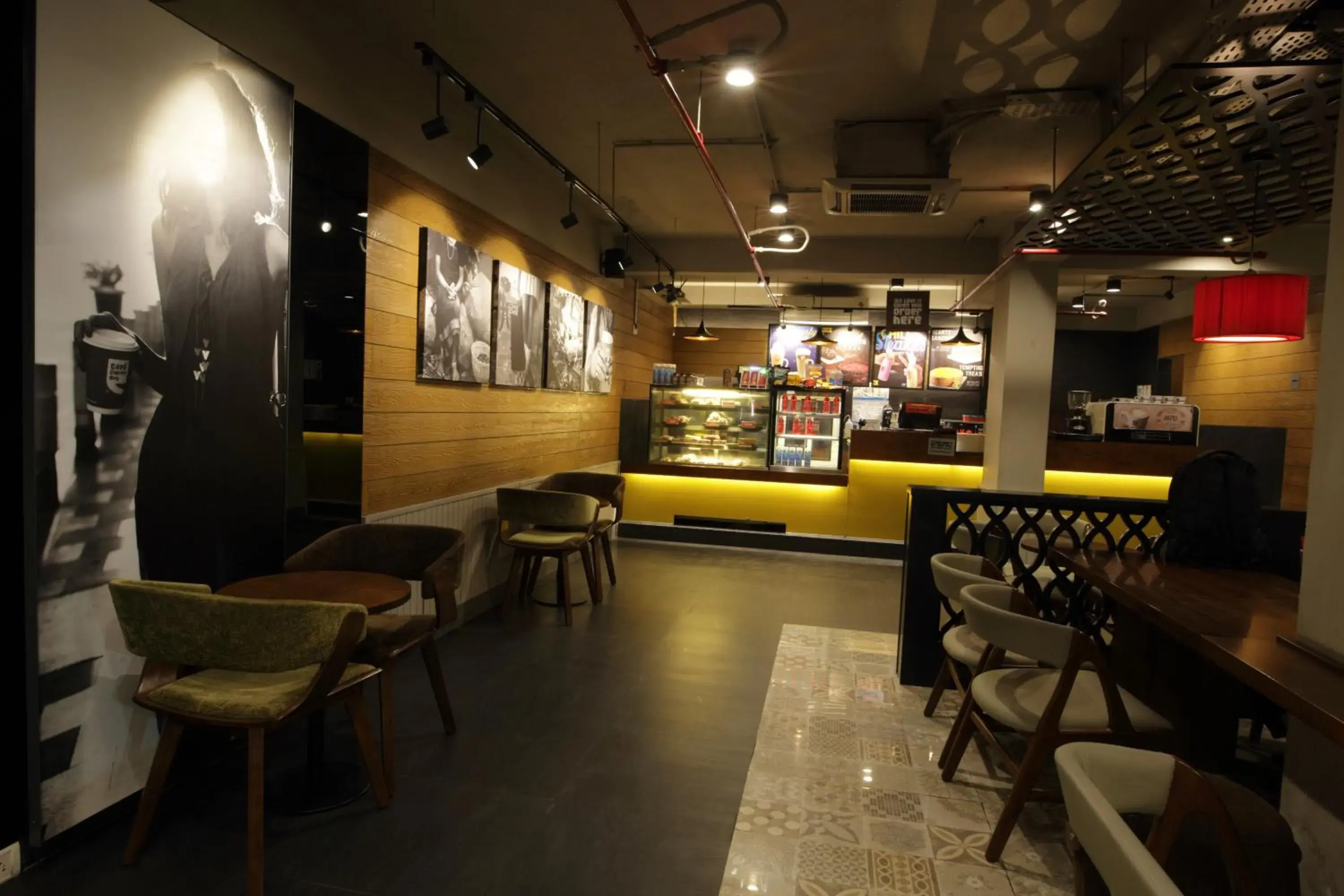 Restaurant/places to eat in Venture Park, OMR, Thoraipakkam, Chennai Restaurant/places to eat in Venture Park, OMR, Thoraipakkam, Chennai