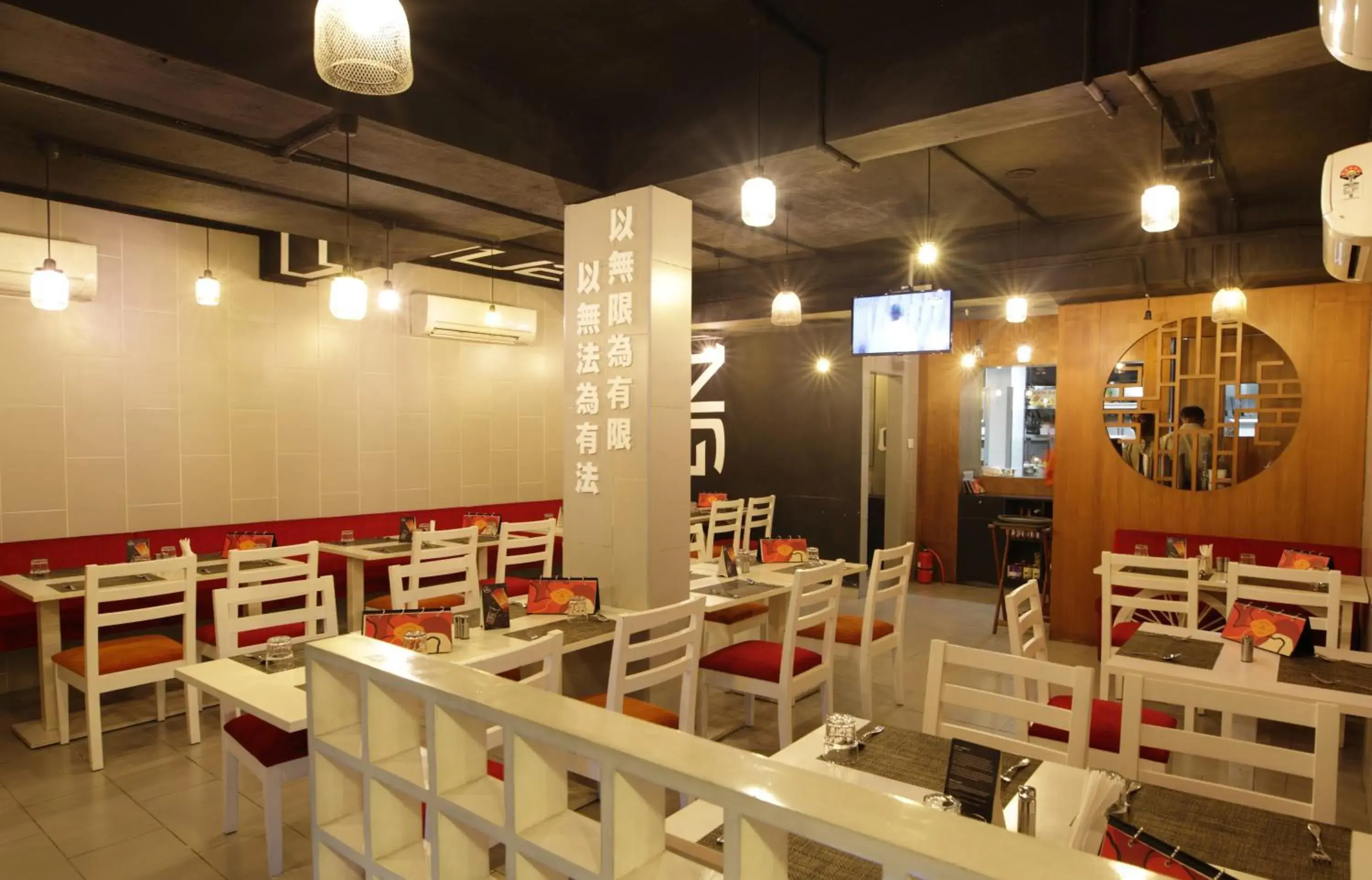 Restaurant/places to eat in Venture Park, OMR, Thoraipakkam, Chennai Restaurant/places to eat in Venture Park, OMR, Thoraipakkam, Chennai