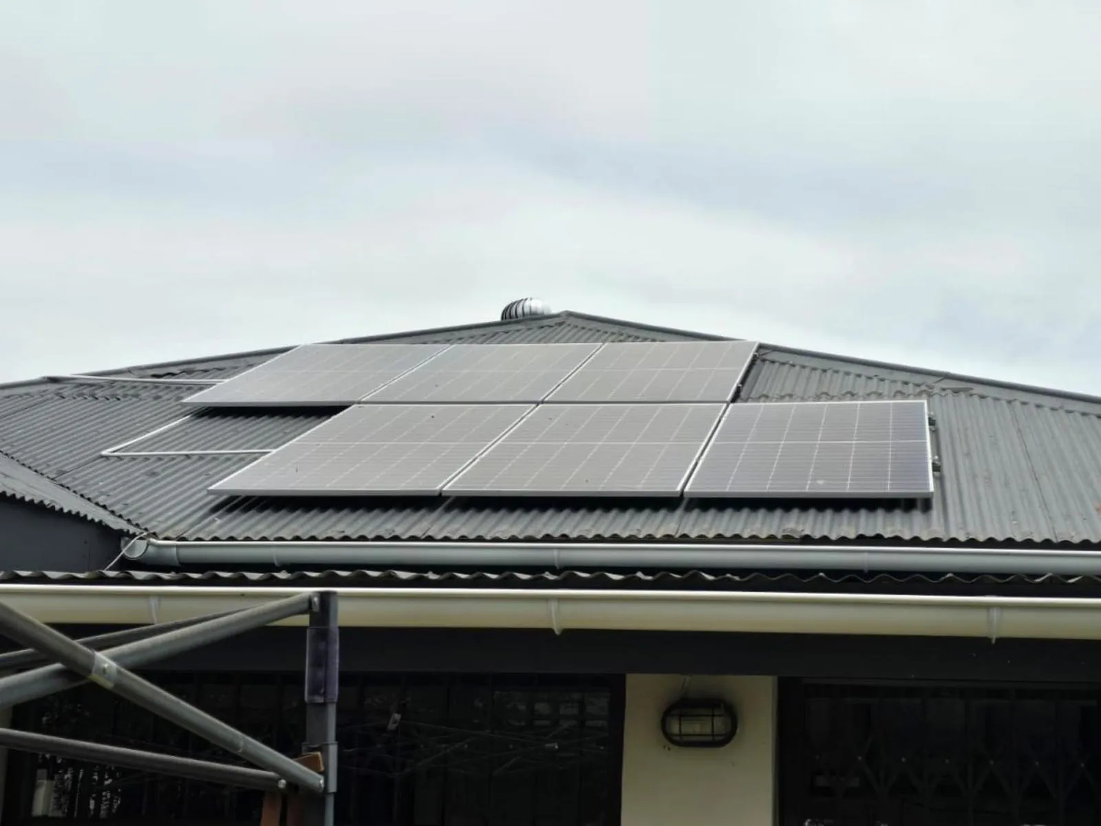 Property building in La Belle Guesthouse Parys