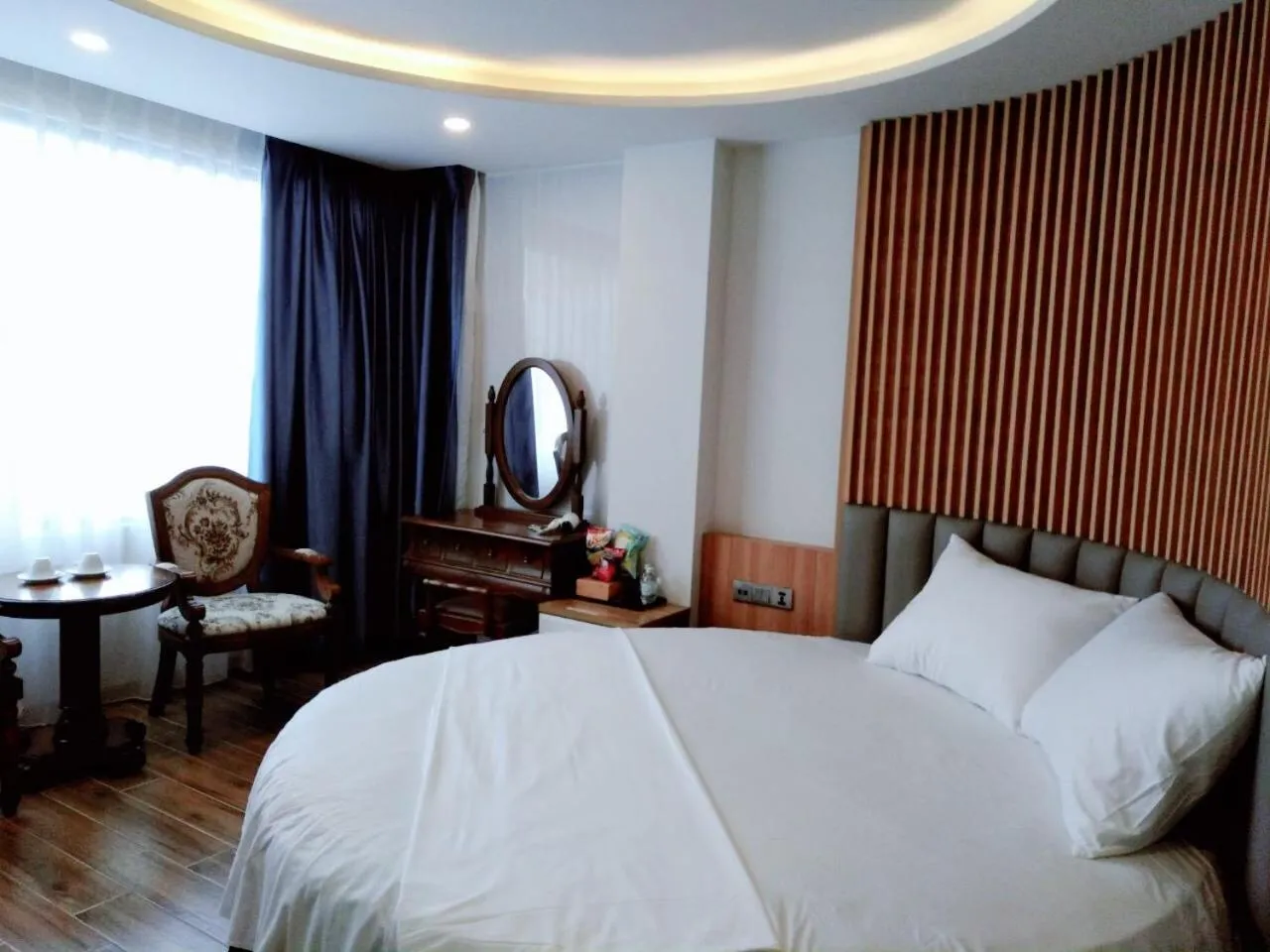 Photo of the whole room, Bed in ABAY Hotel