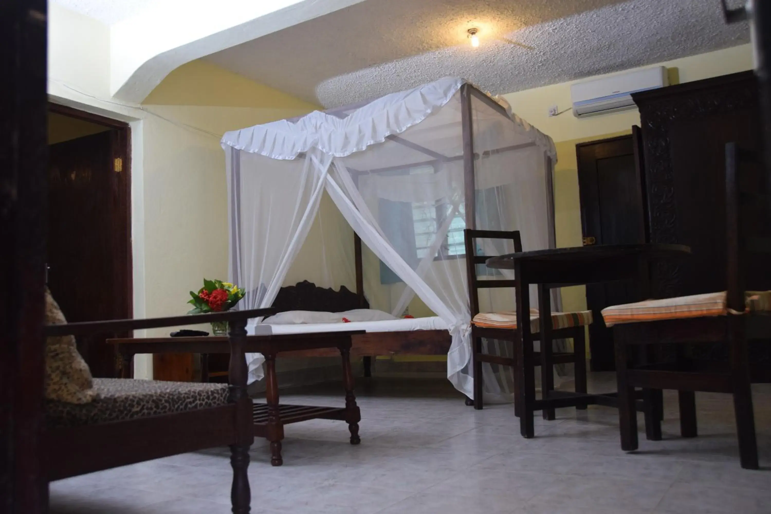 One-Bedroom Apartment in Coral Beach Resort One-Bedroom Apartment in Coral Beach Resort