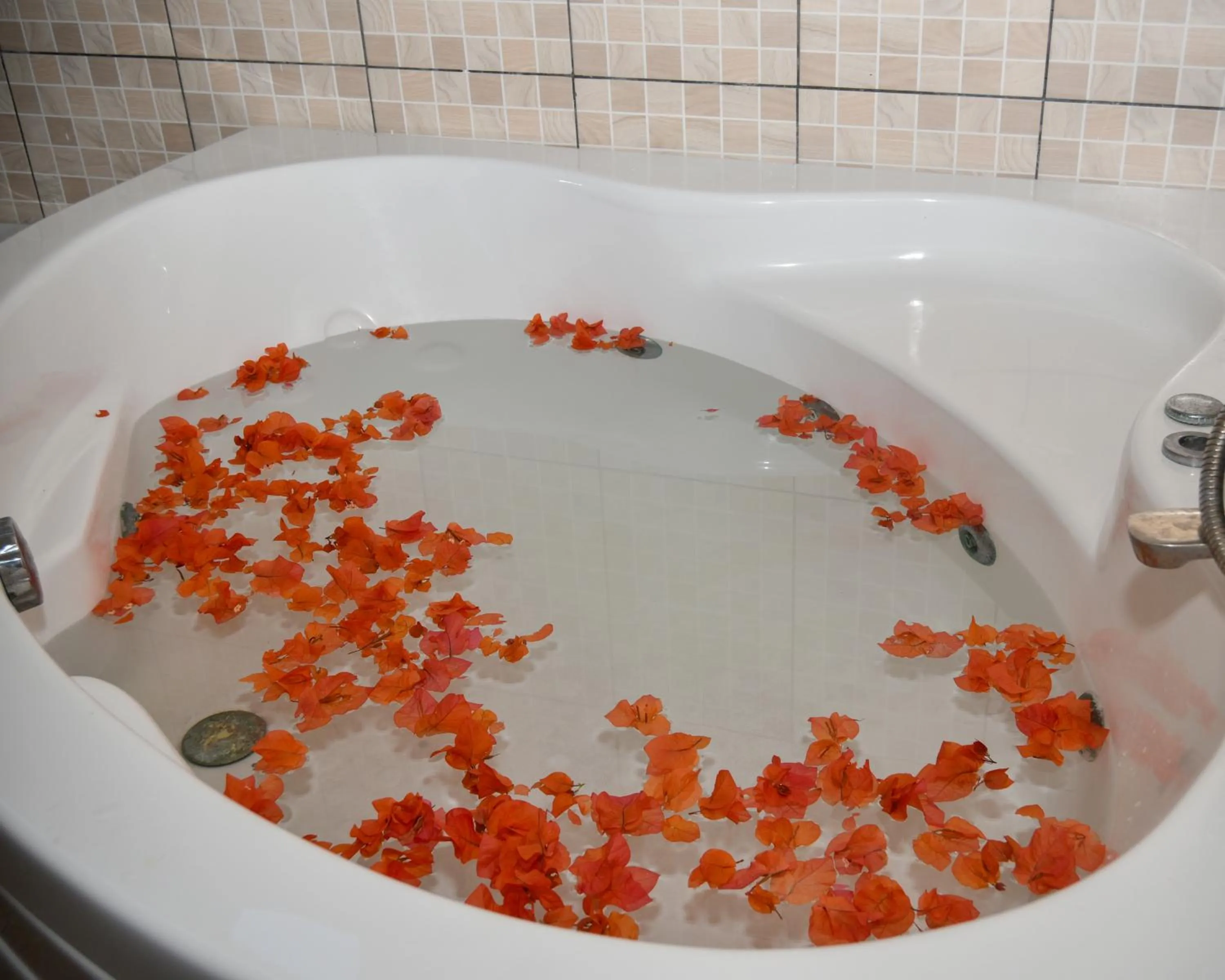 Bath in Coral Beach Resort