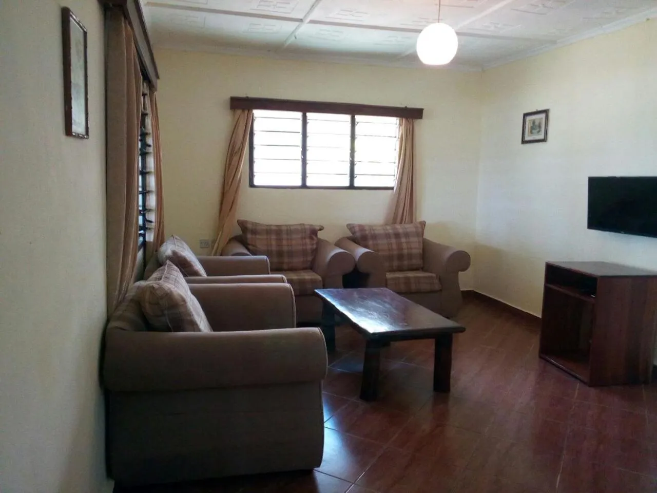 Seating area in Coral Beach Resort